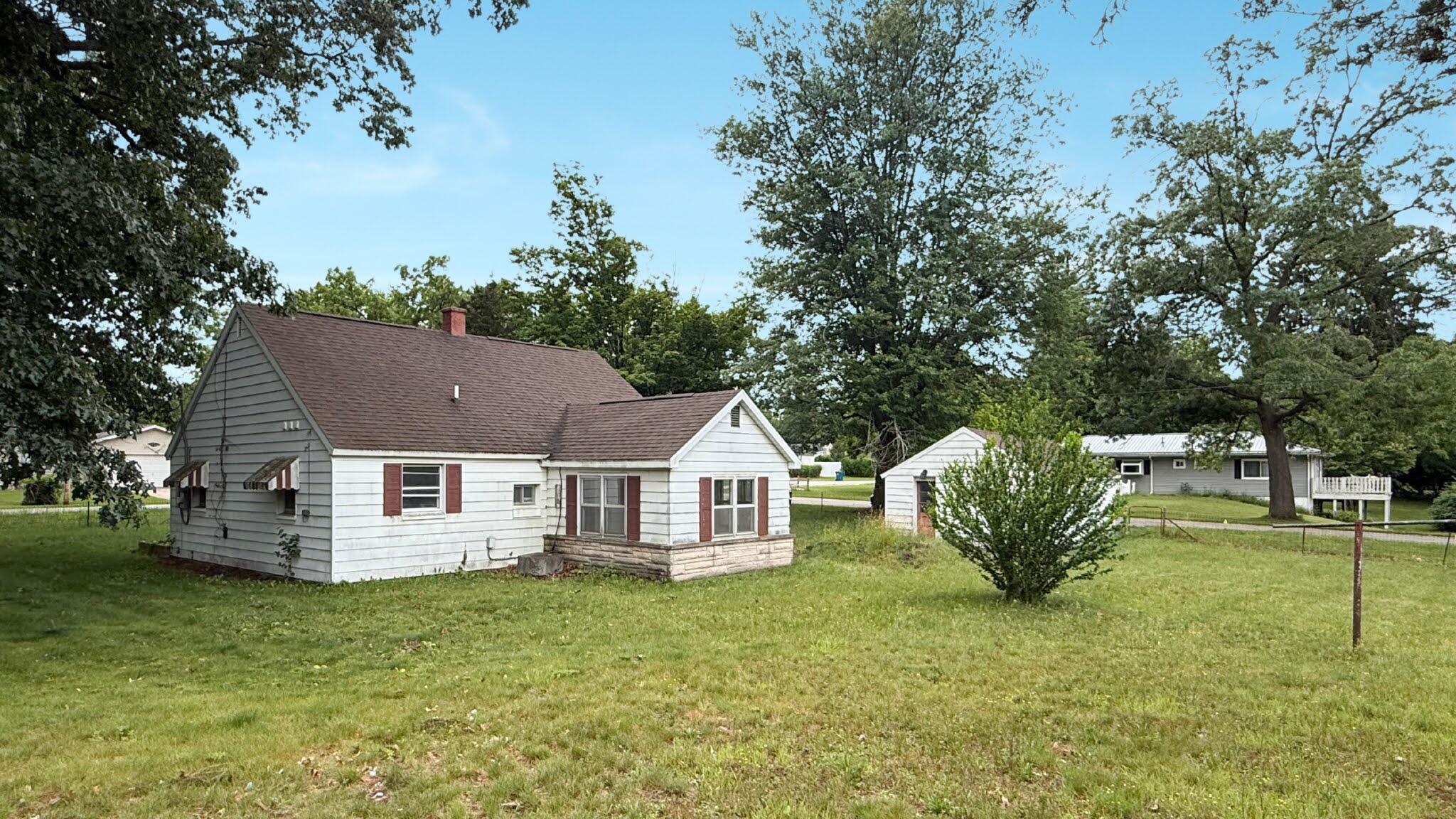 301 Mcmaster Street Dowagiac MI 49047