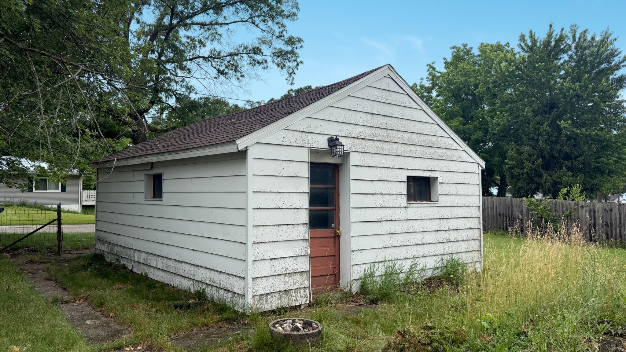 301 Mcmaster Street Dowagiac MI 49047