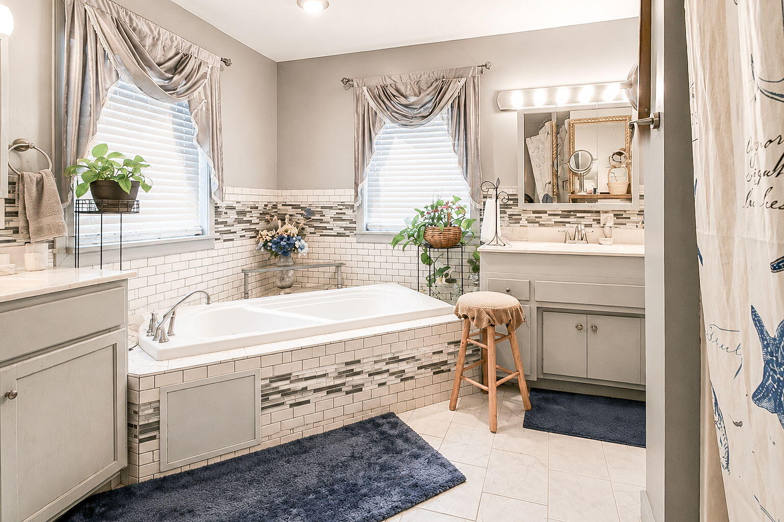 627 Francis Street South Haven MI 49090