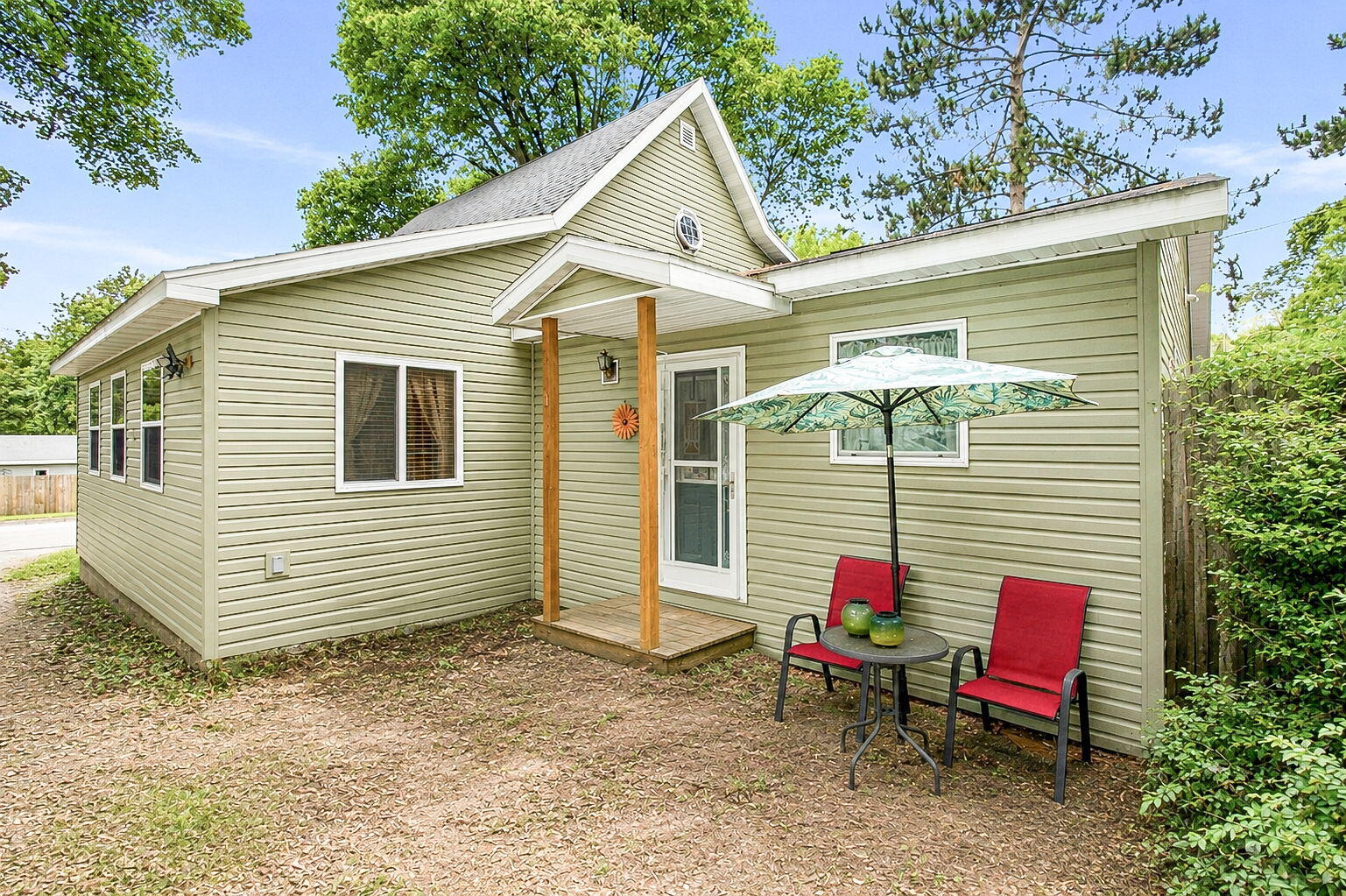 627 Francis Street South Haven MI 49090