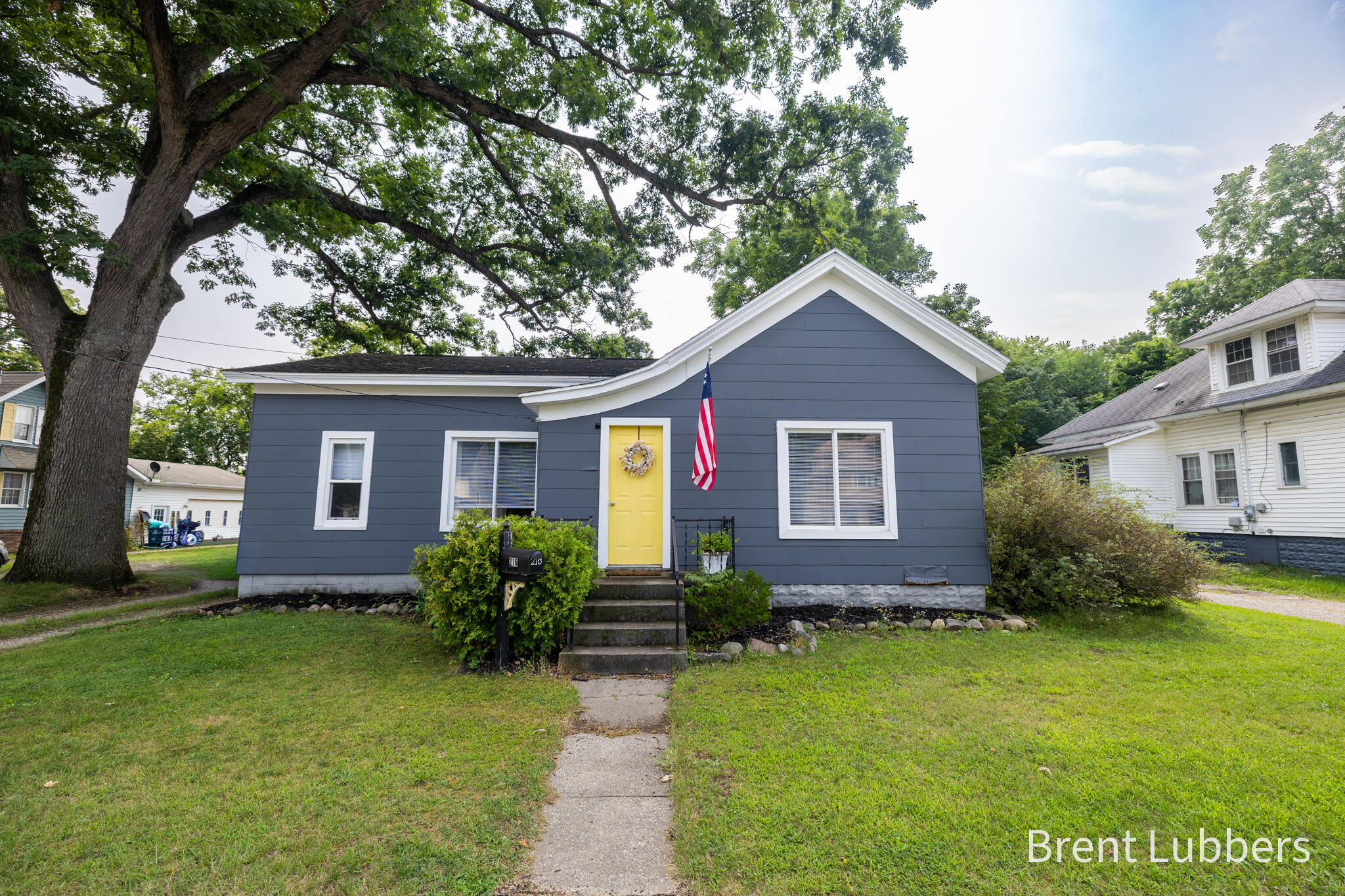 216 E Delaware Street Decatur MI 49045