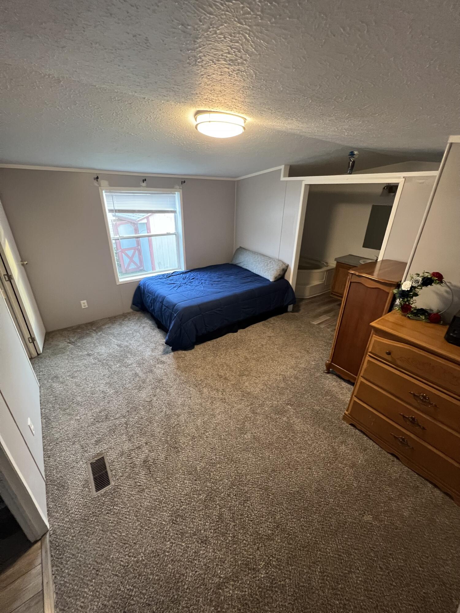1336 John Ross Drive Kalamazoo MI 49009