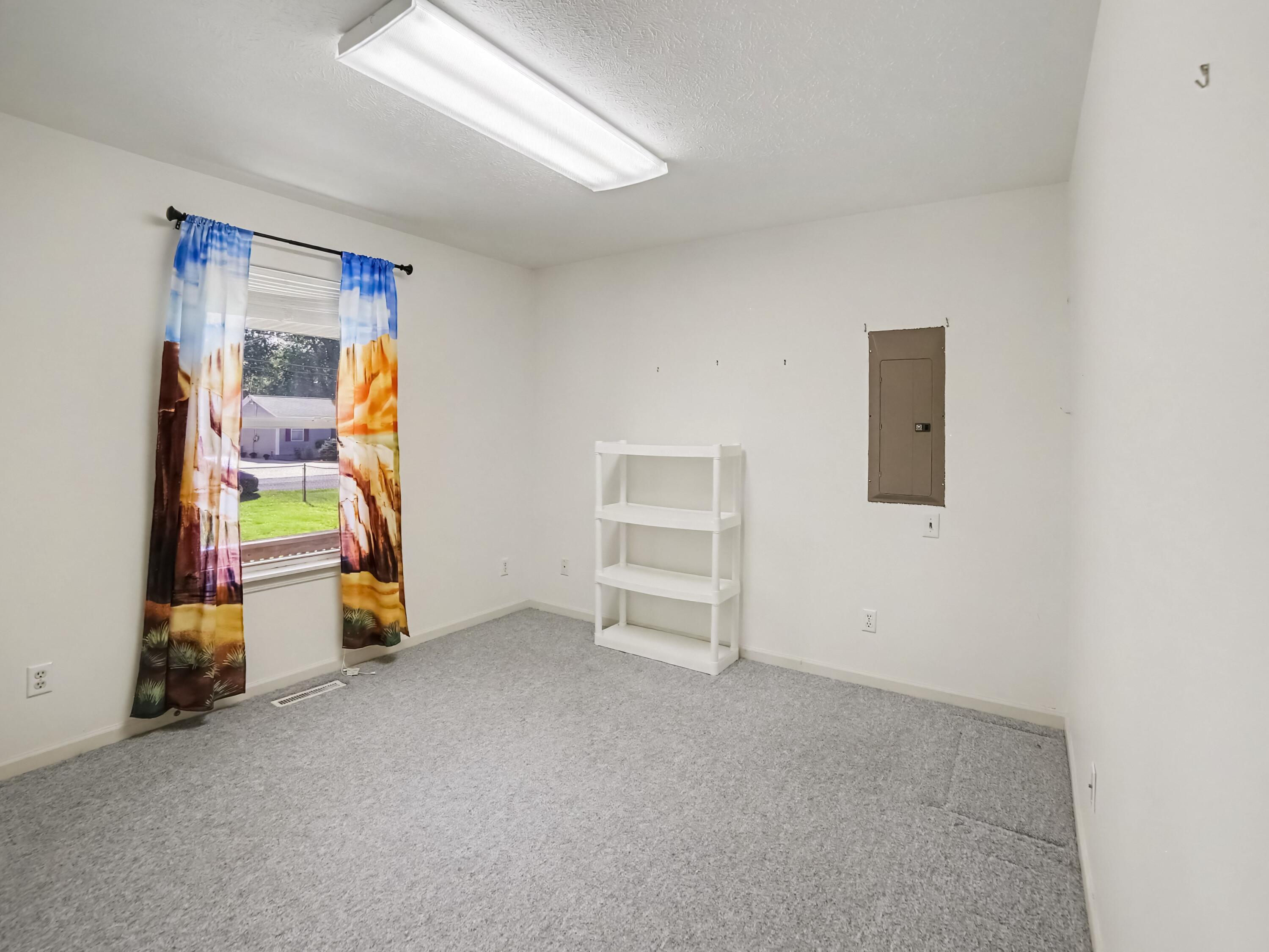 1211 Woodcrest Street Muskegon MI 49442