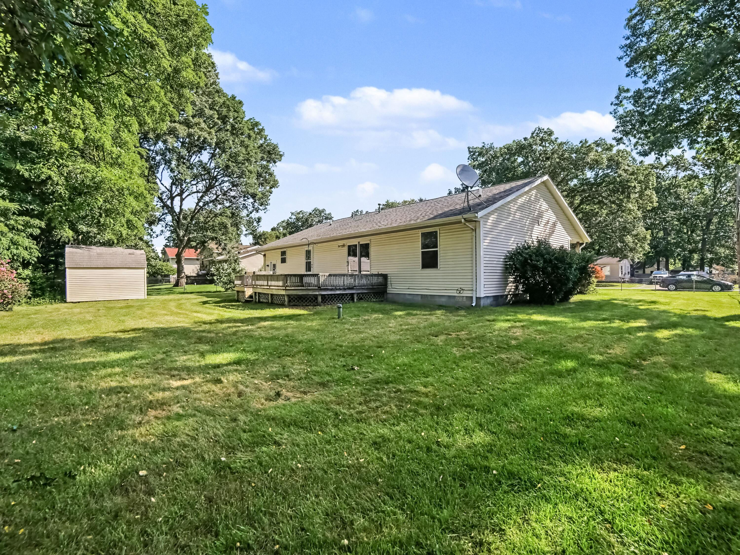 1211 Woodcrest Street Muskegon MI 49442