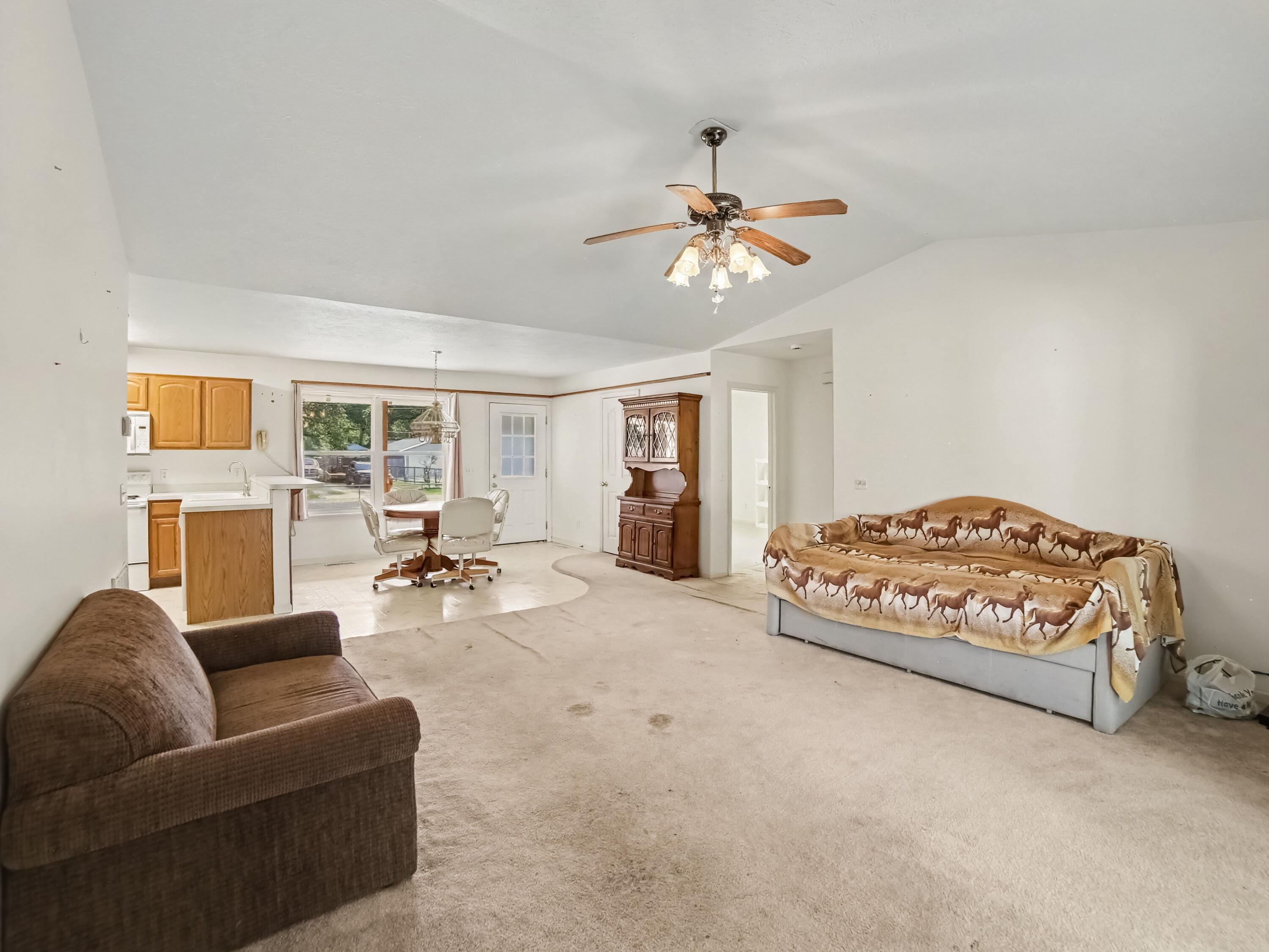 1211 Woodcrest Street Muskegon MI 49442