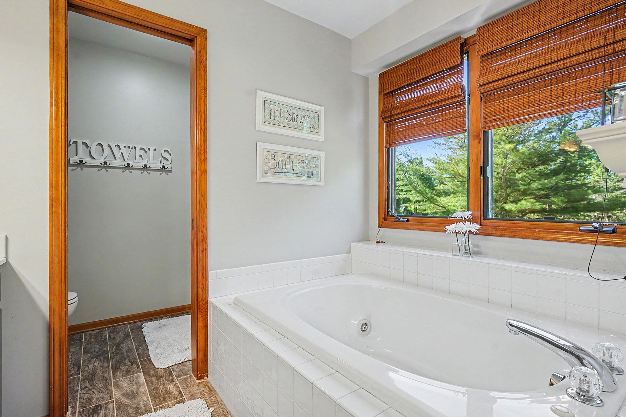 1864 Erin Isle Drive Holland MI 49424