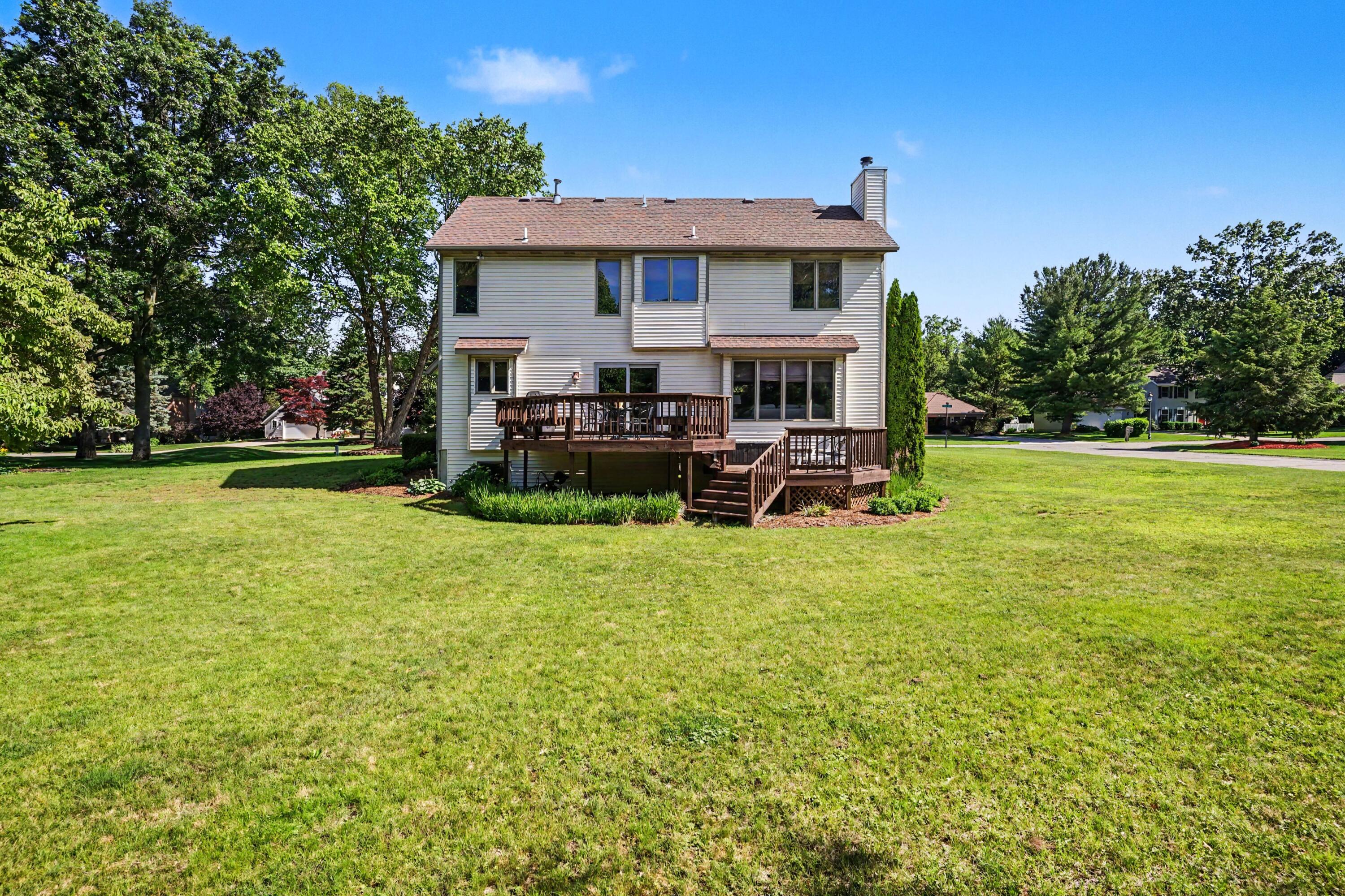 1864 Erin Isle Drive Holland MI 49424