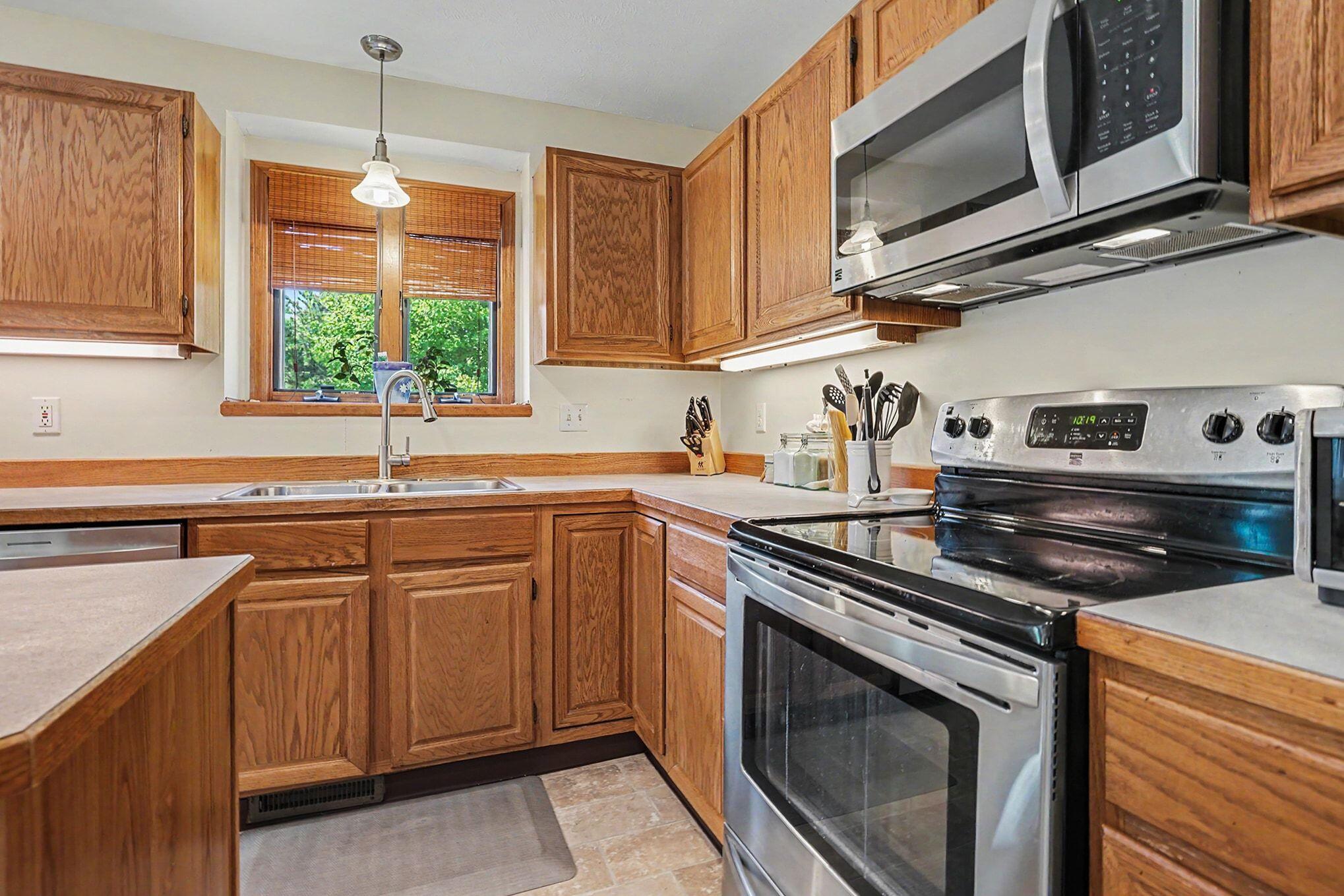 1864 Erin Isle Drive Holland MI 49424