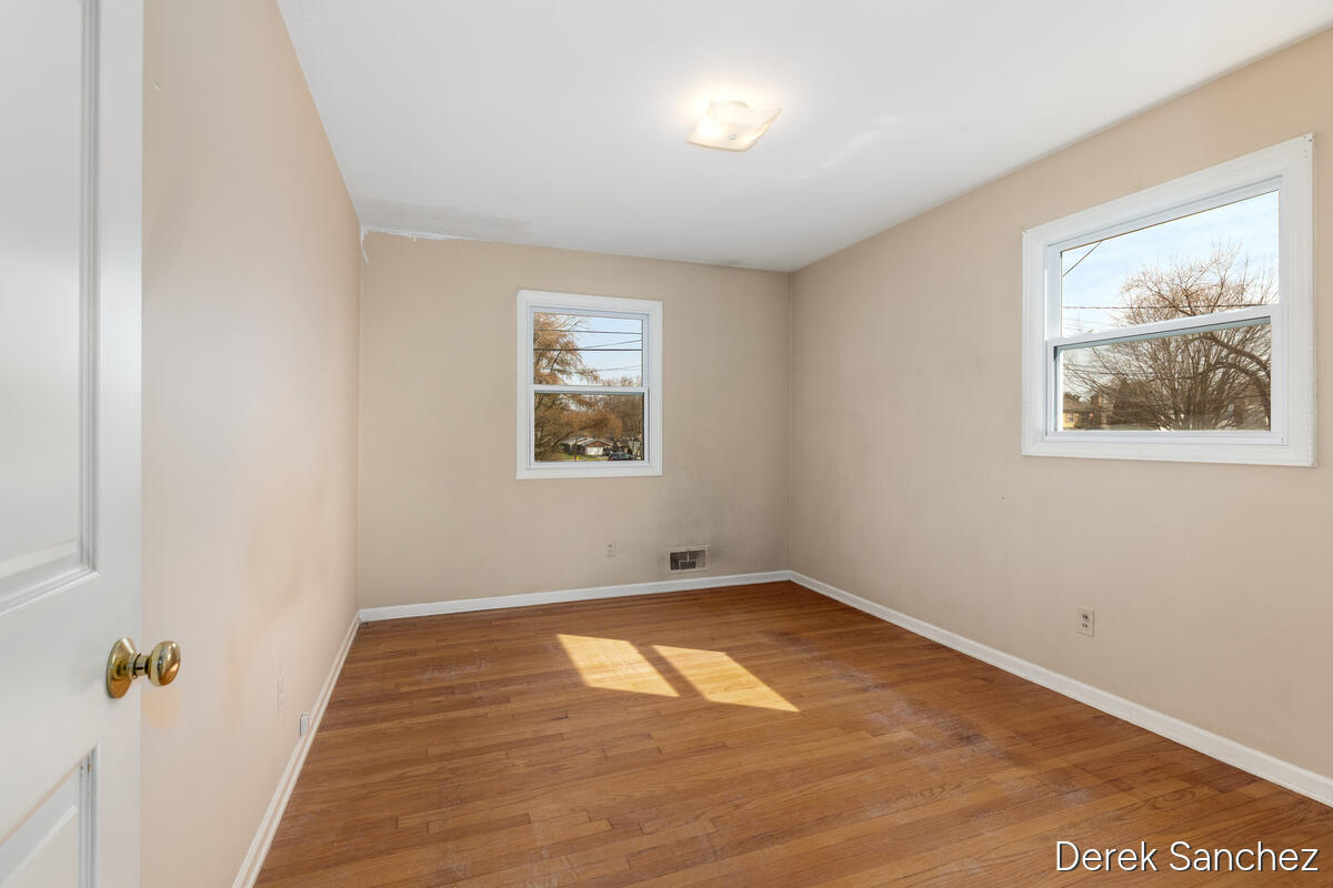 1702 Stilesgate Street SE Grand Rapids MI 49508
