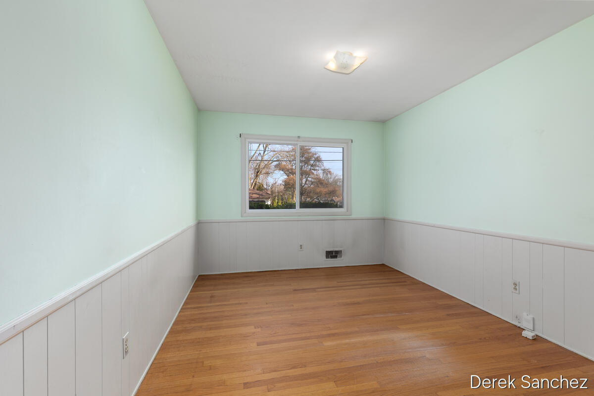 1702 Stilesgate Street SE Grand Rapids MI 49508