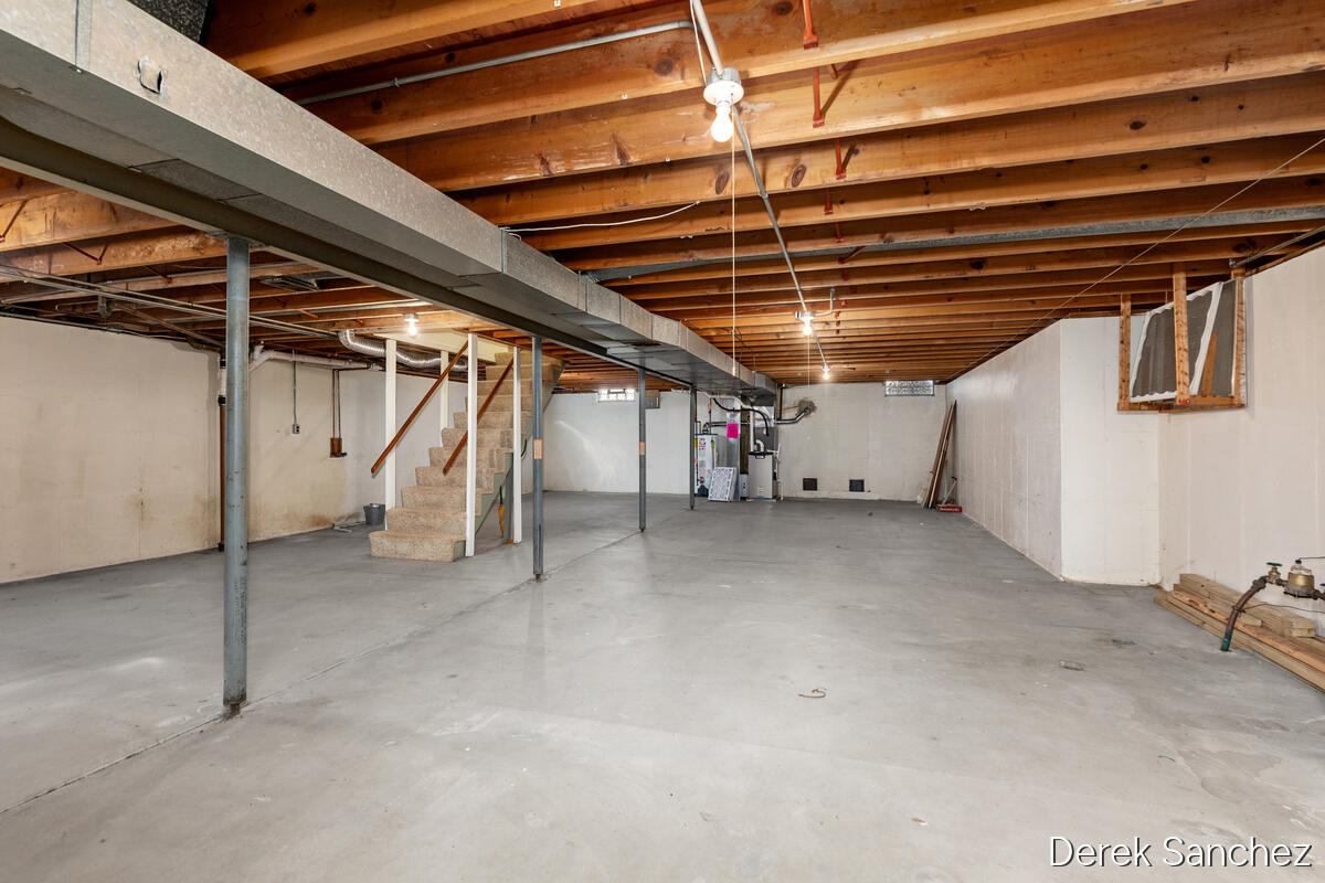 1702 Stilesgate Street SE Grand Rapids MI 49508