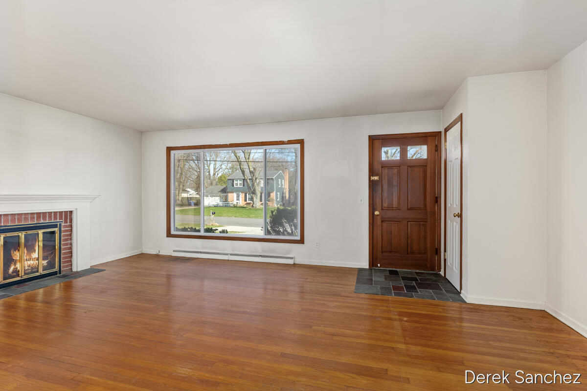 1702 Stilesgate Street SE Grand Rapids MI 49508