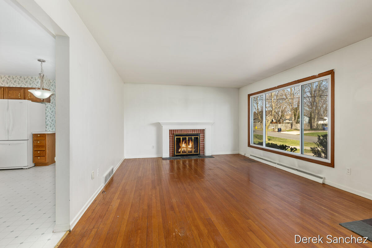 1702 Stilesgate Street SE Grand Rapids MI 49508