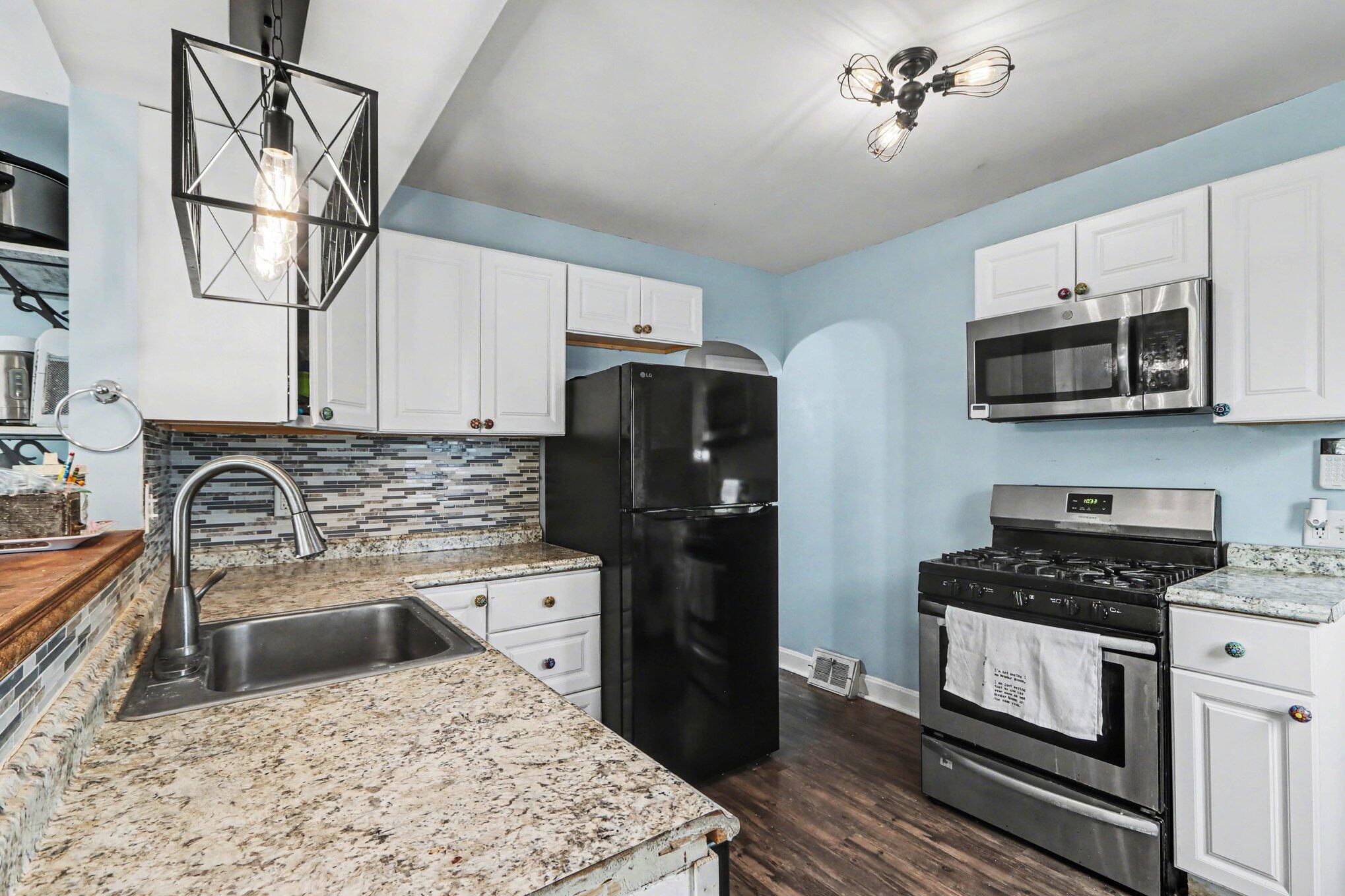 3302 Hoover Street Kalamazoo MI 49008