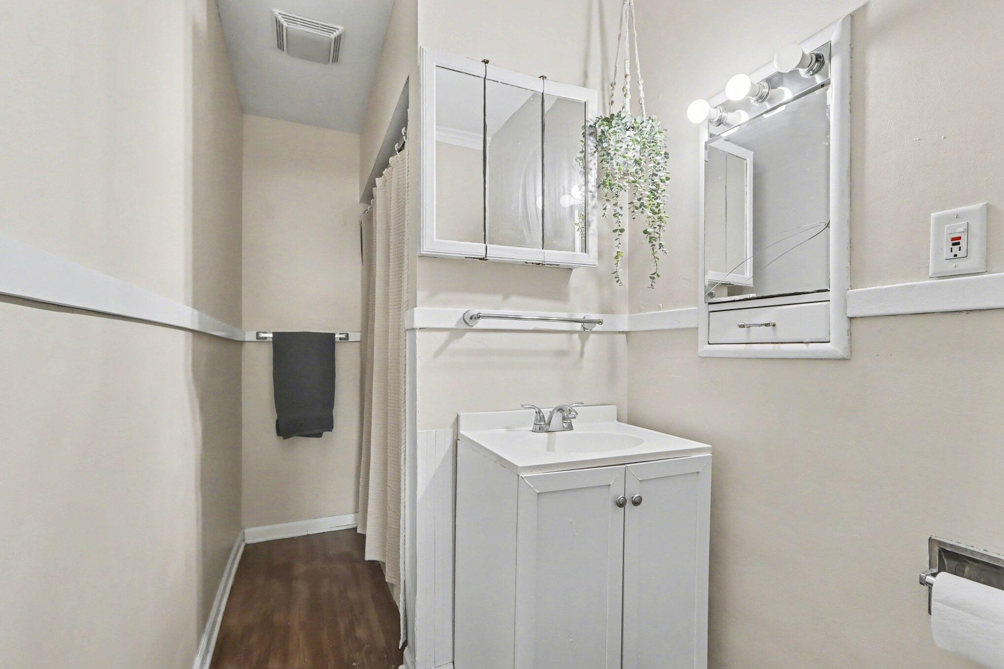 3302 Hoover Street Kalamazoo MI 49008