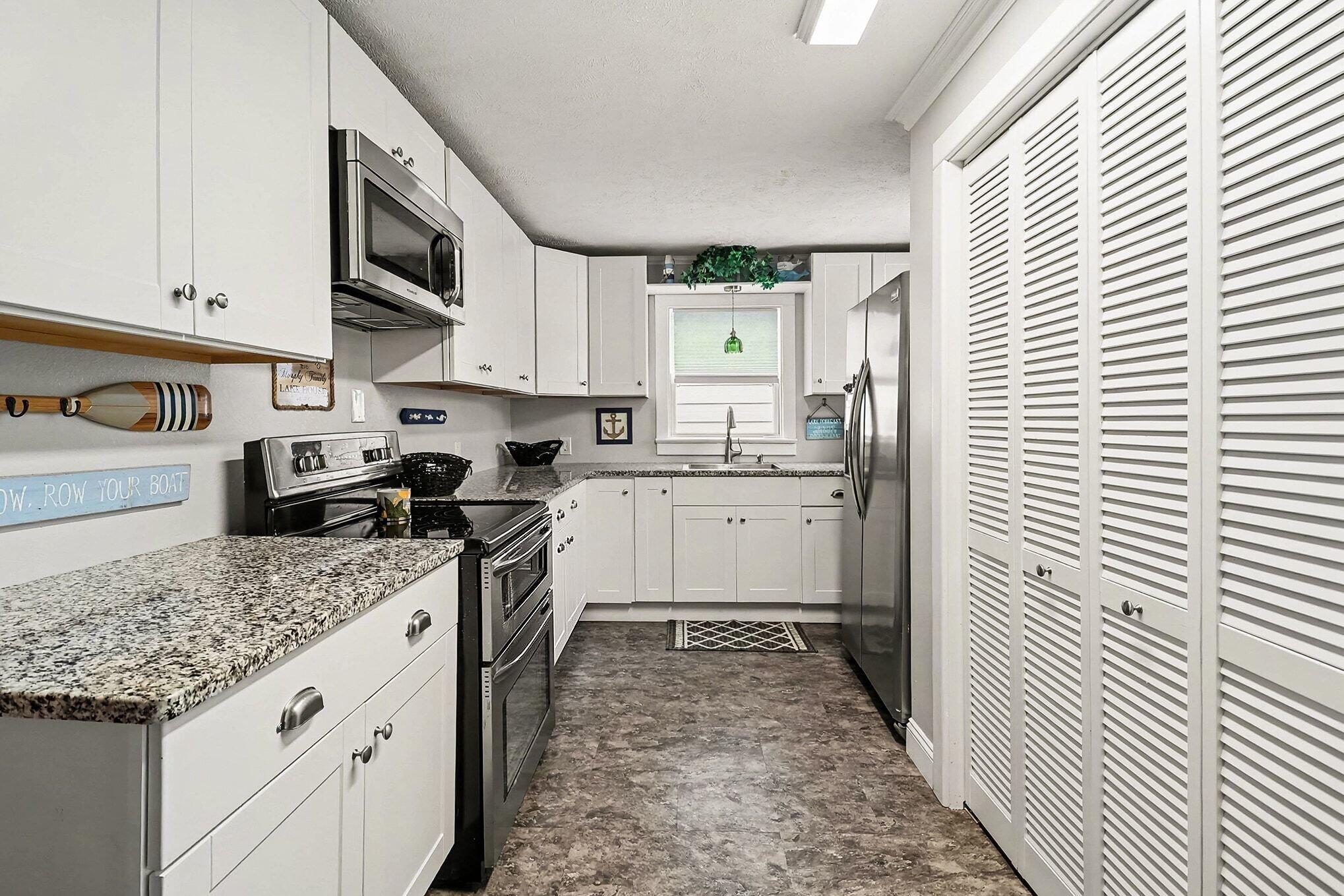 309 N Robert Street Ludington MI 49431
