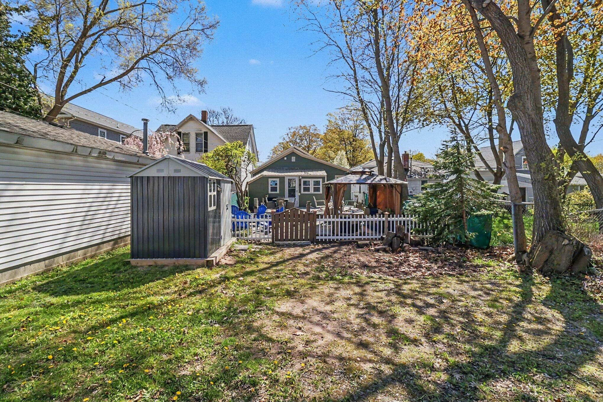 309 N Robert Street Ludington MI 49431