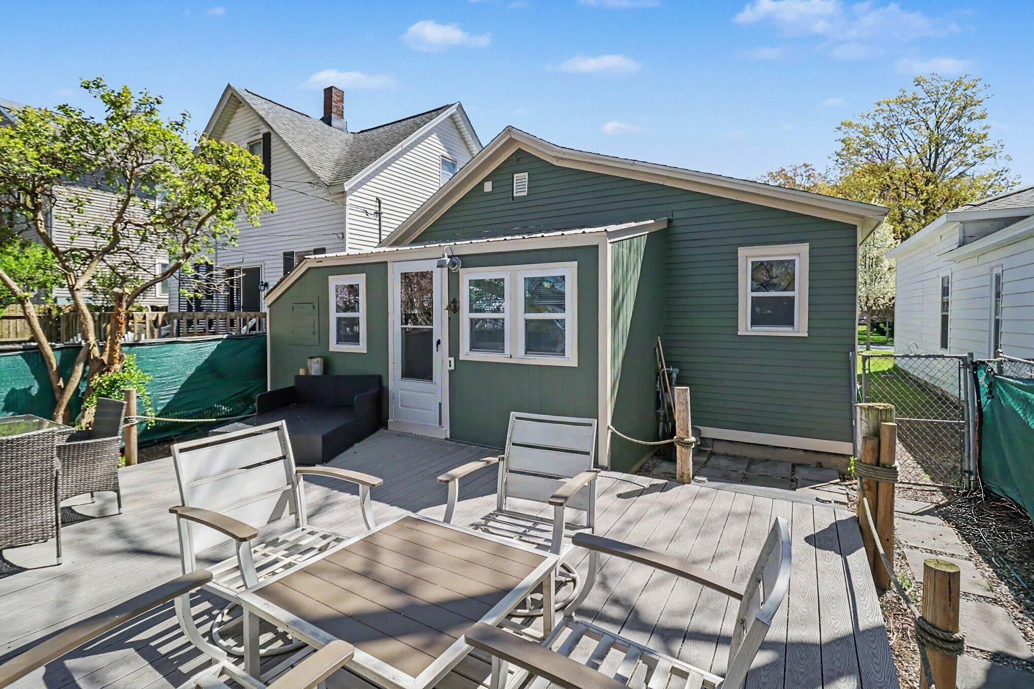 309 N Robert Street Ludington MI 49431