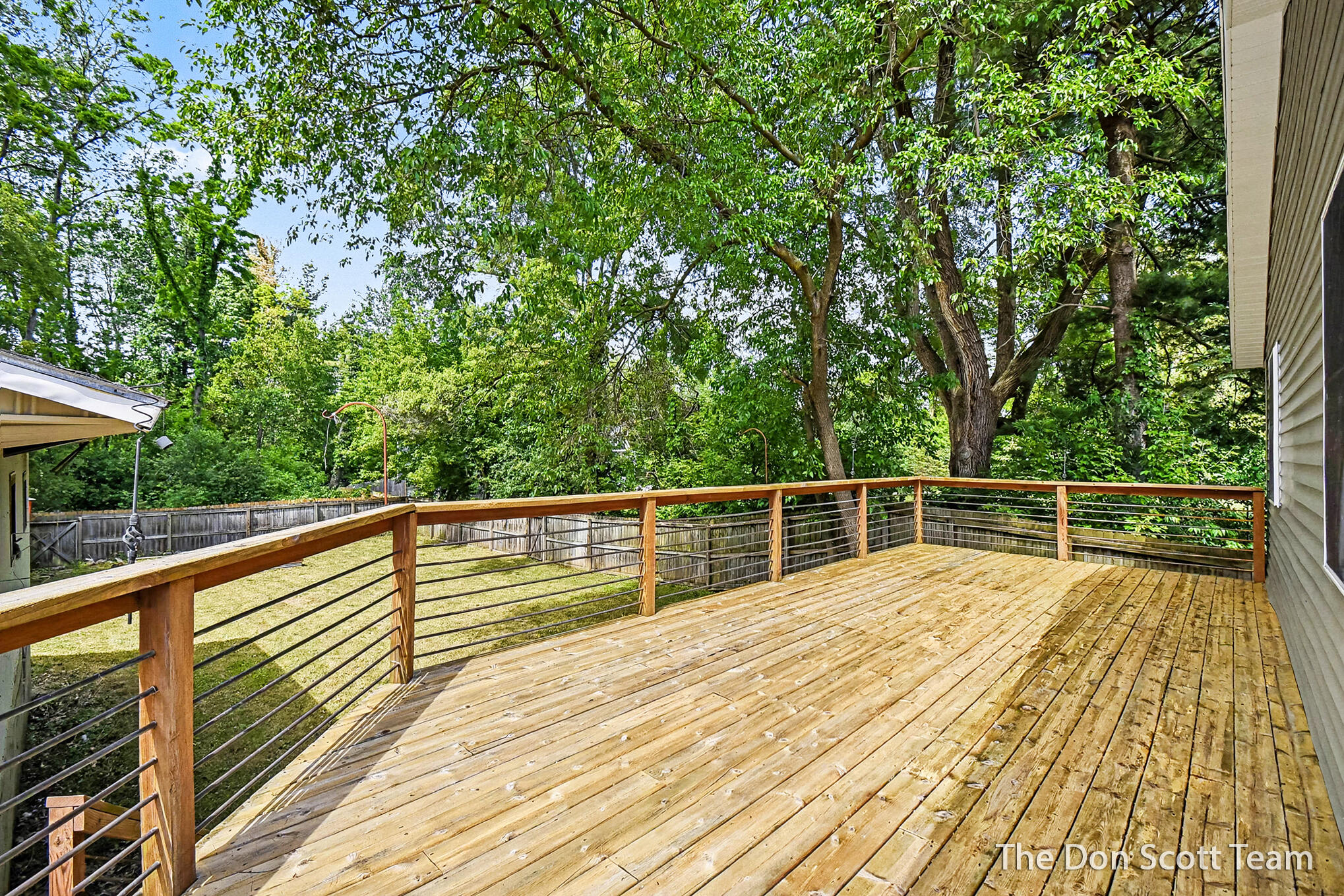 2911 5 Mile Road NE Grand Rapids MI 49525