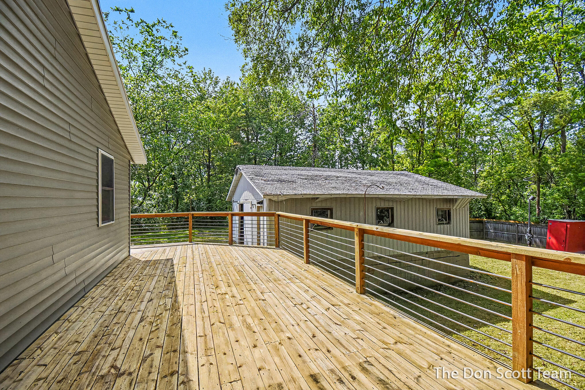 2911 5 Mile Road NE Grand Rapids MI 49525