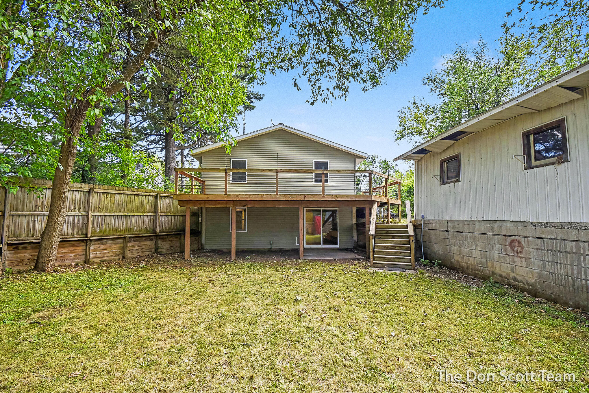 2911 5 Mile Road NE Grand Rapids MI 49525