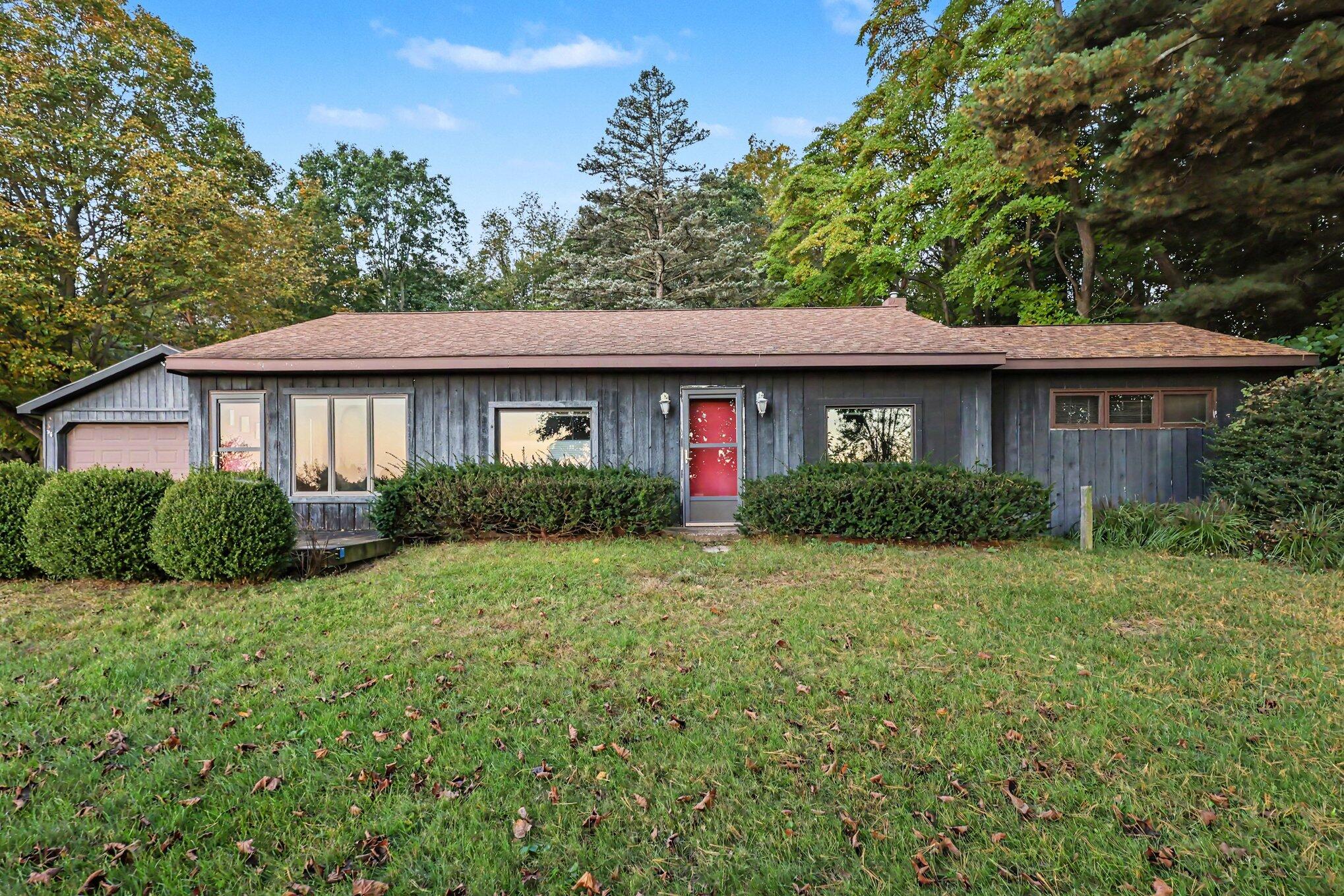 11118 County Road 689 South Haven MI 49090