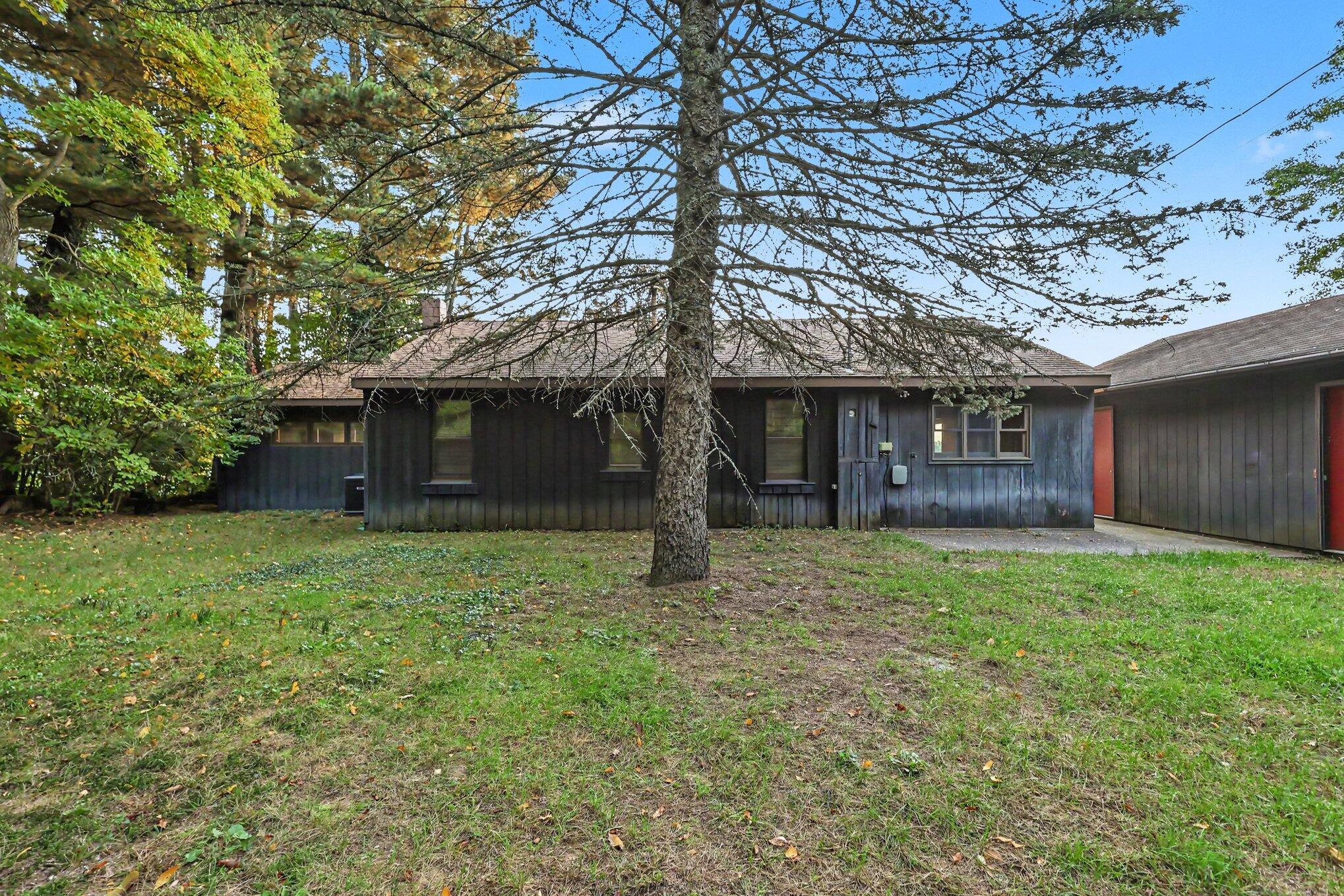 11118 County Road 689 South Haven MI 49090