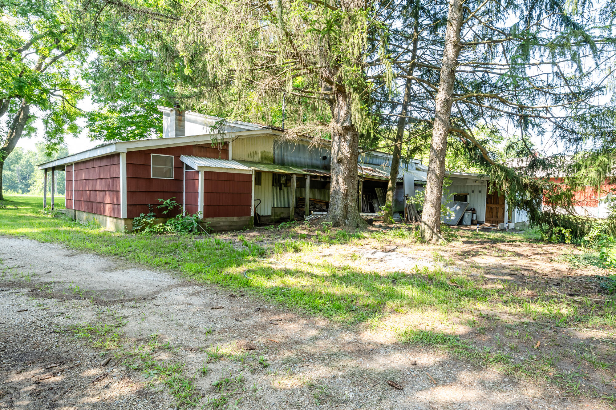 7462 W Martin Road Three Oaks MI 49128