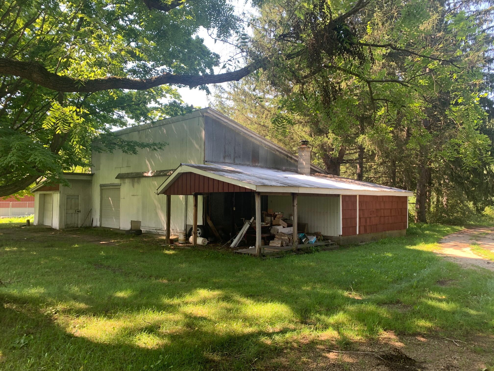 7462 W Martin Road Three Oaks MI 49128