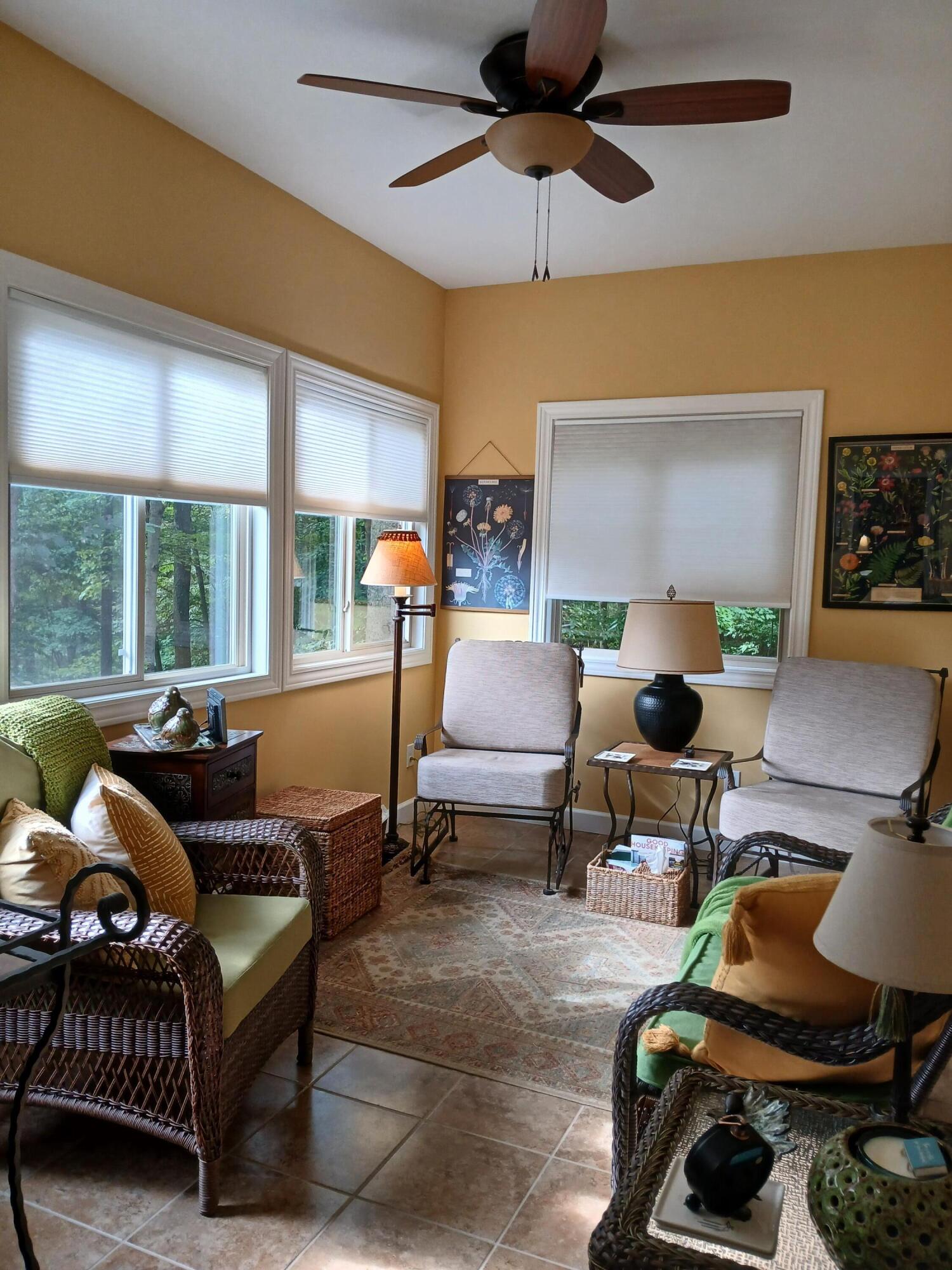 5376 W Oak Point Road Ludington MI 49431