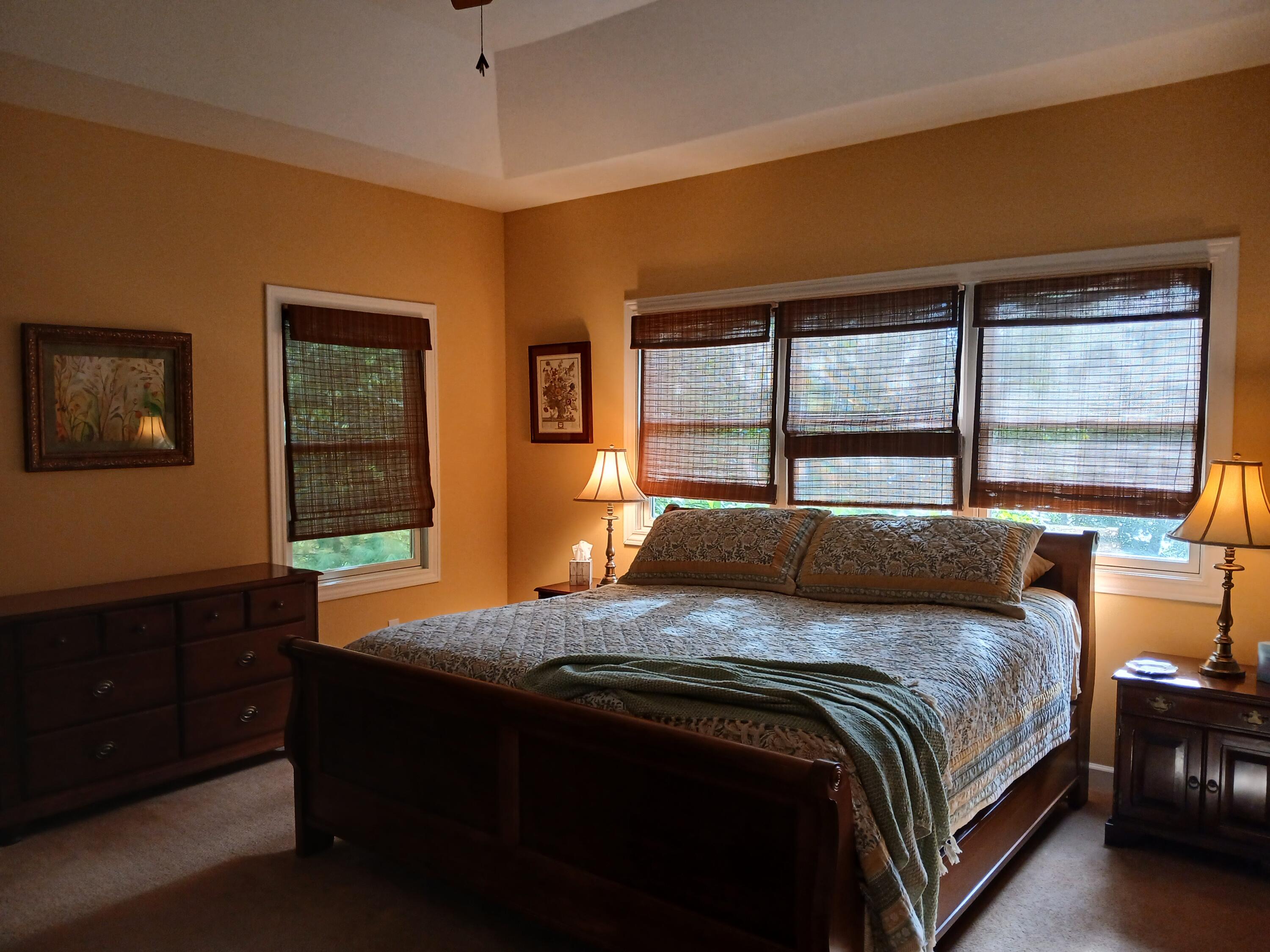 5376 W Oak Point Road Ludington MI 49431