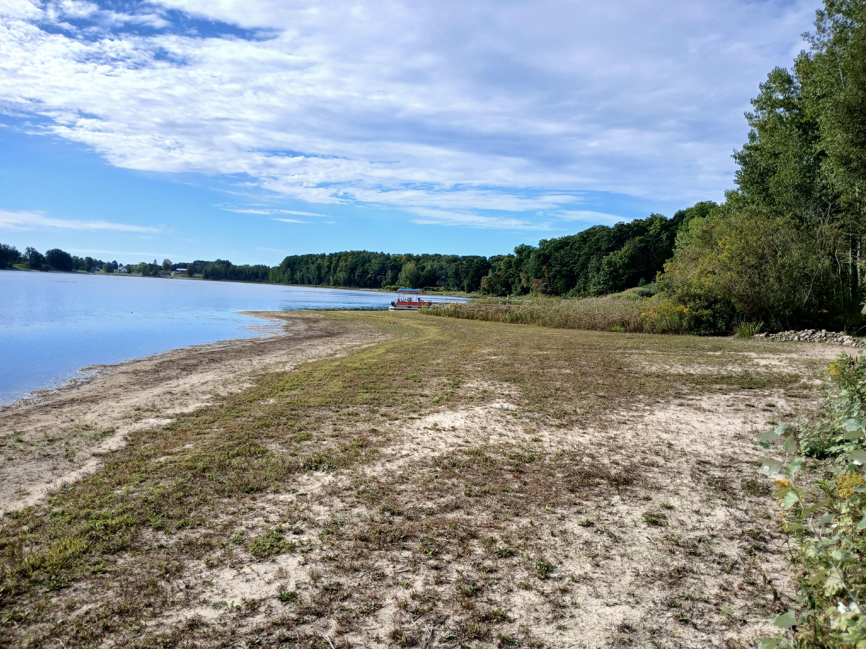 5376 W Oak Point Road Ludington MI 49431