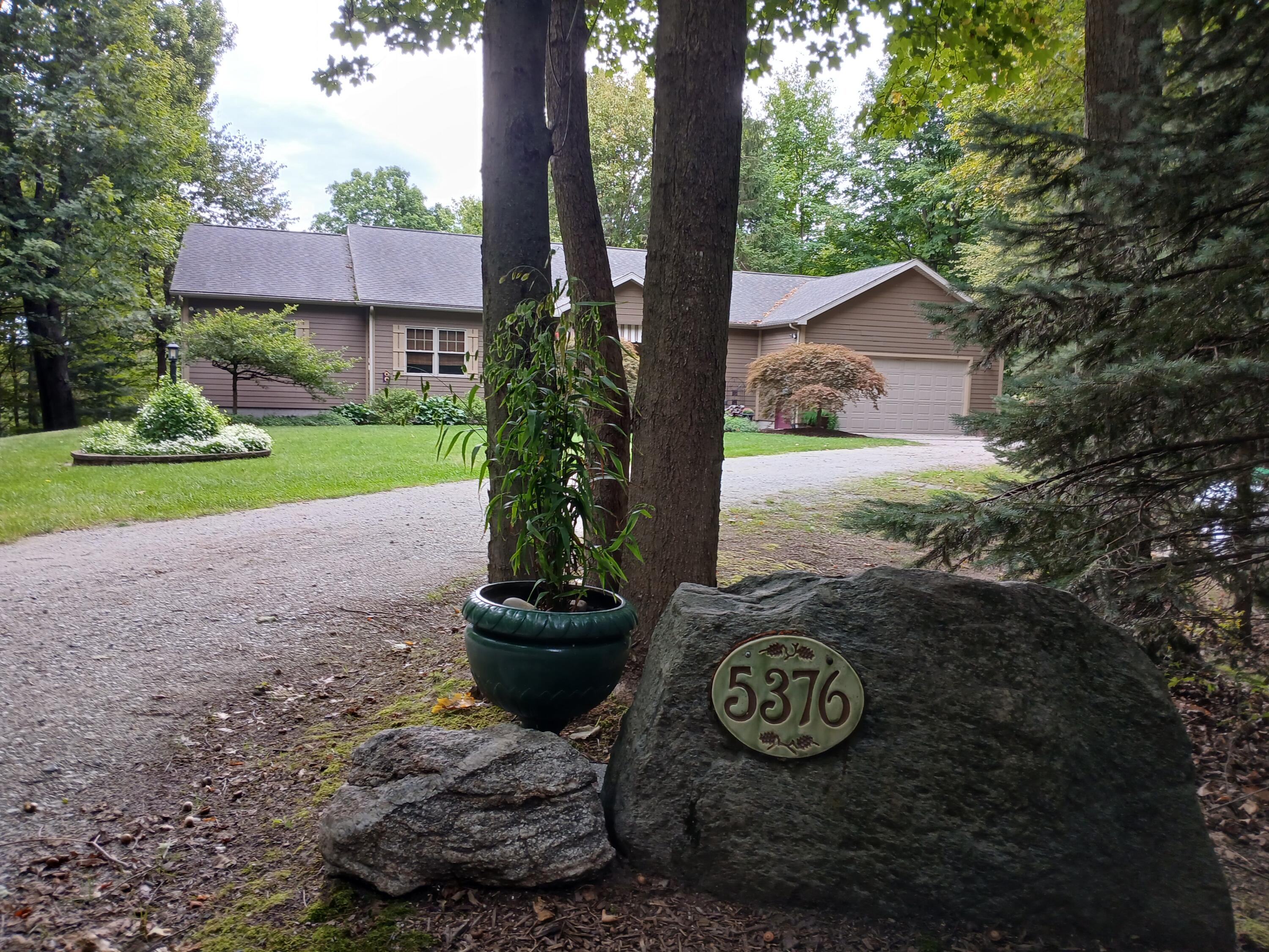 5376 W Oak Point Road Ludington MI 49431
