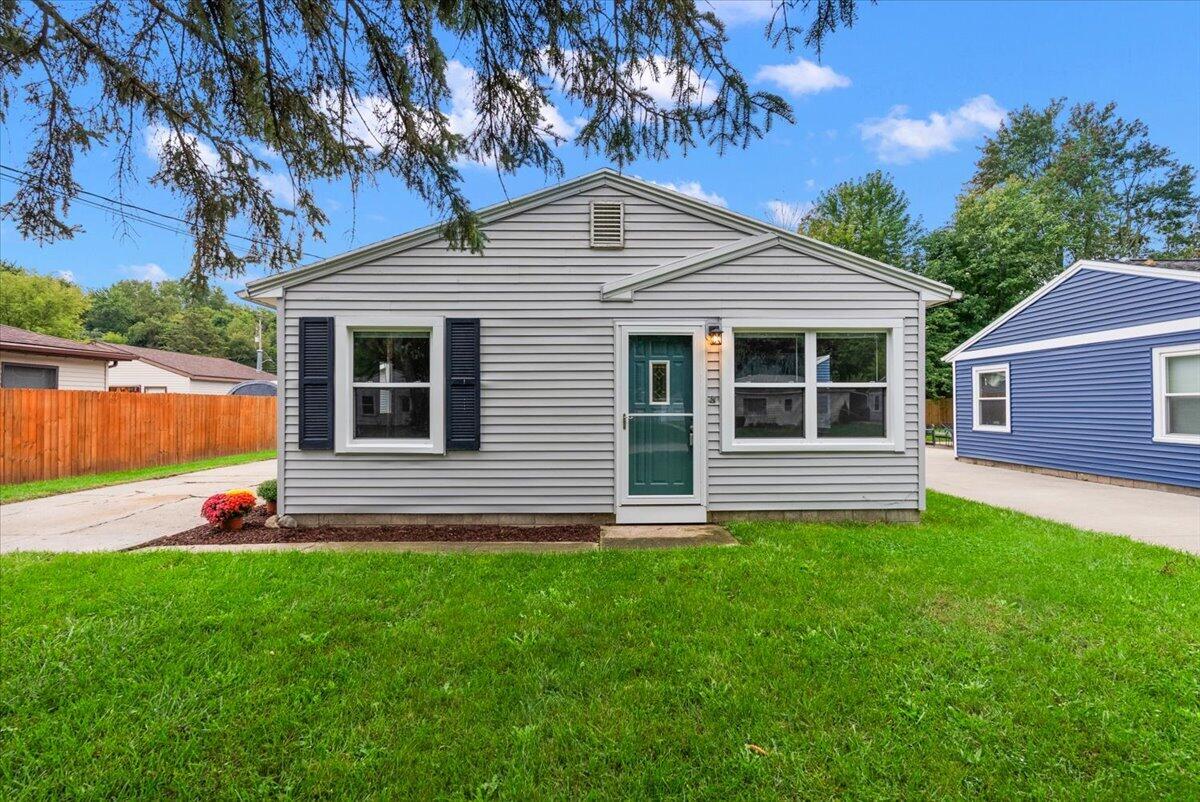 134 Wavell Street SE Grand Rapids MI 49548