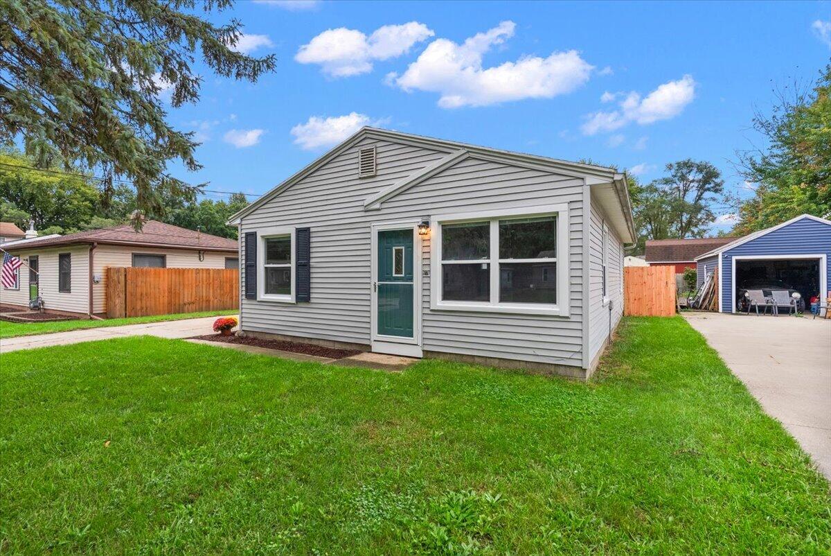 134 Wavell Street SE Grand Rapids MI 49548