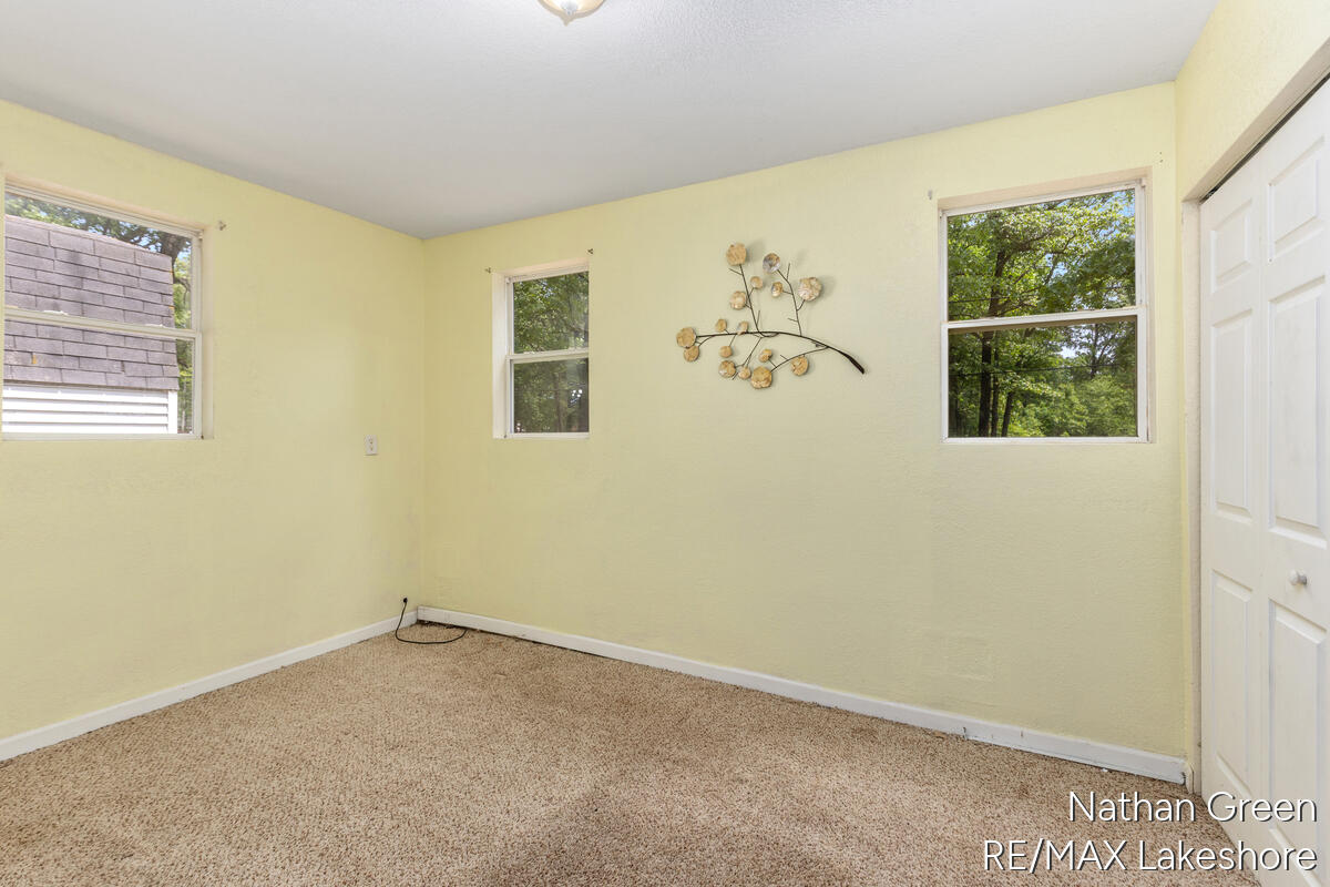1267 Chatterson Road Muskegon MI 49442
