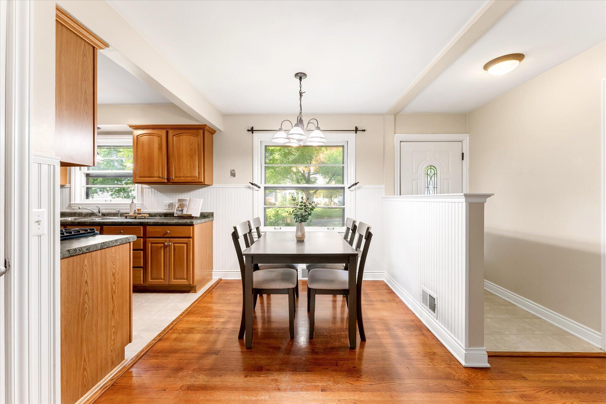 2100 Cambridge Drive SE Grand Rapids MI 49506