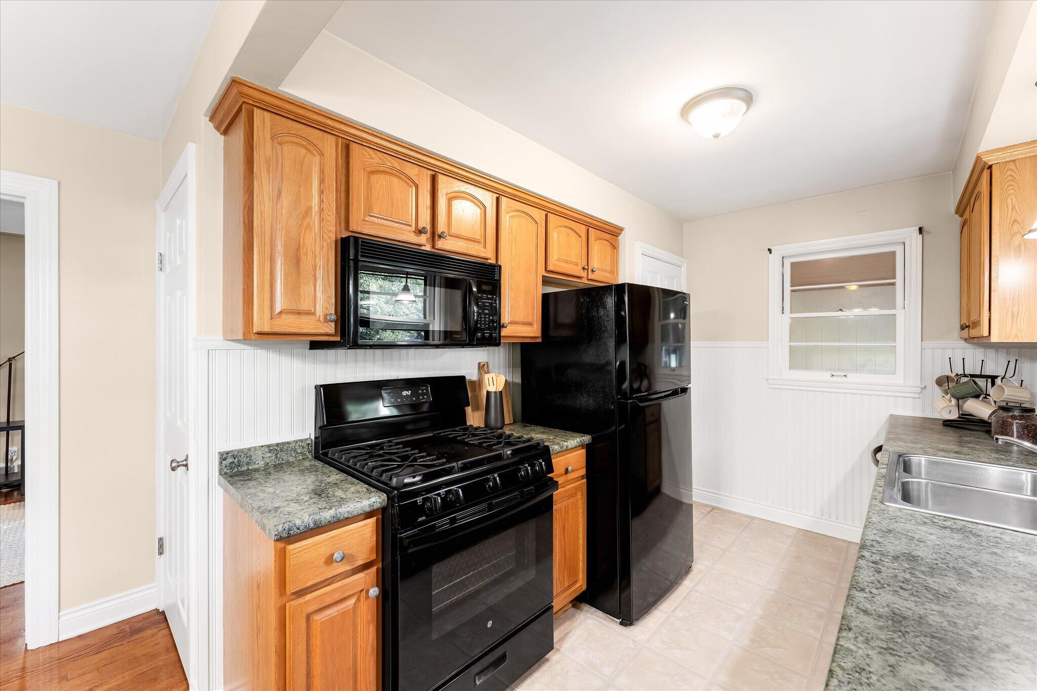2100 Cambridge Drive SE Grand Rapids MI 49506