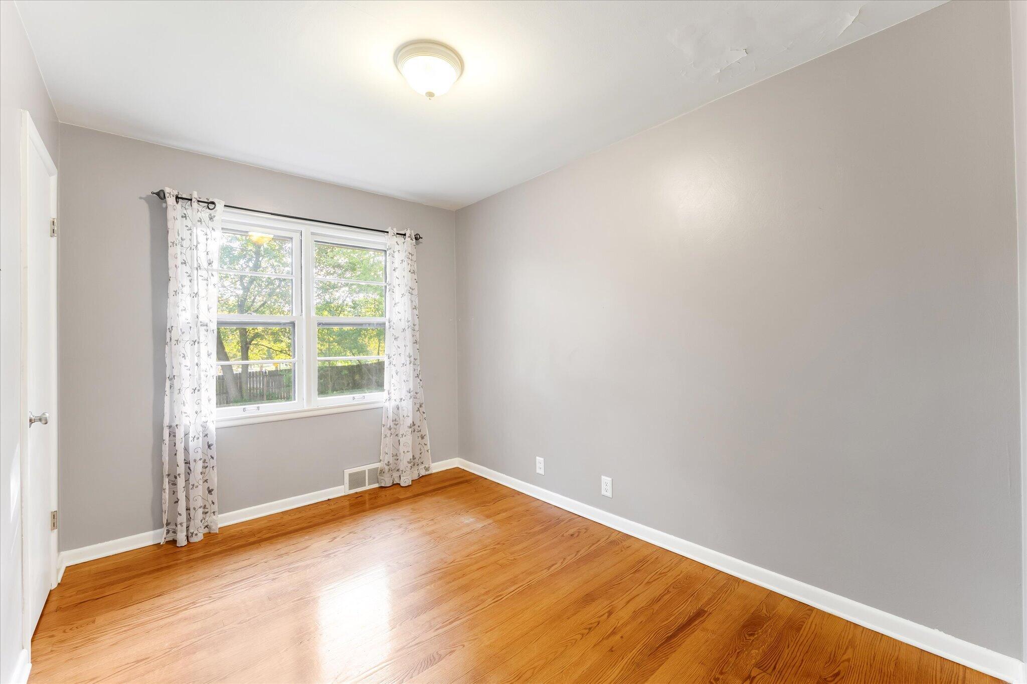 2100 Cambridge Drive SE Grand Rapids MI 49506