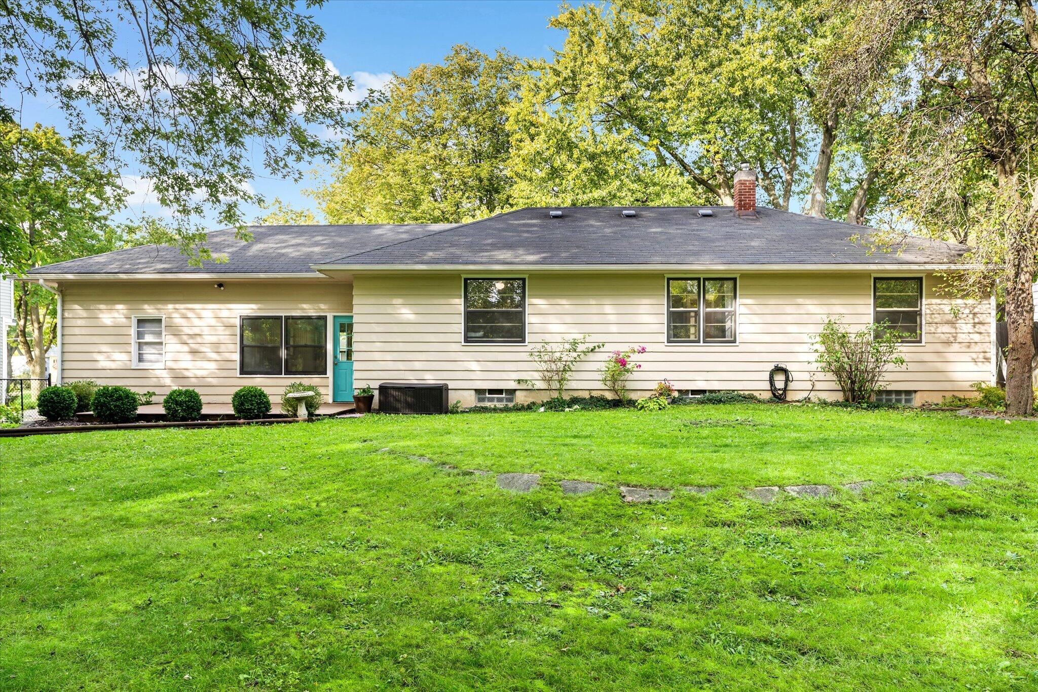 2100 Cambridge Drive SE Grand Rapids MI 49506