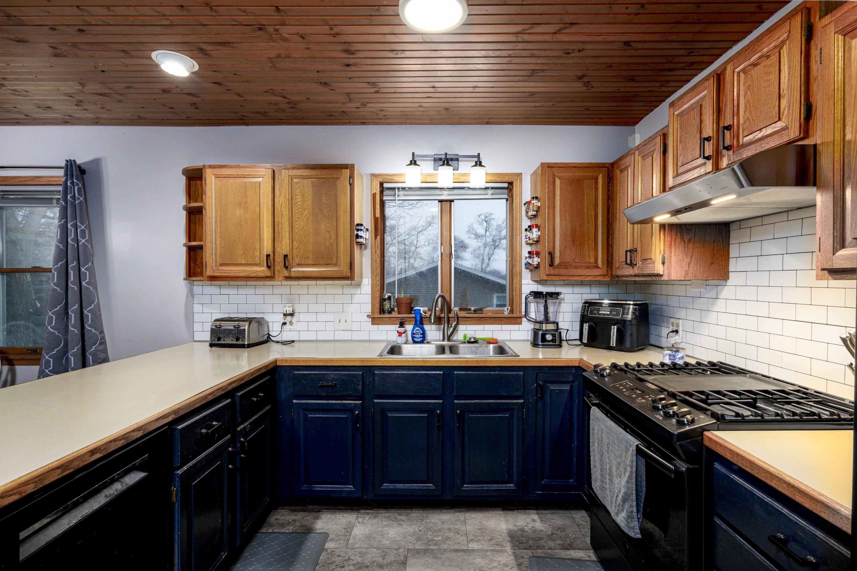 904 60th Street SE Grand Rapids MI 49508