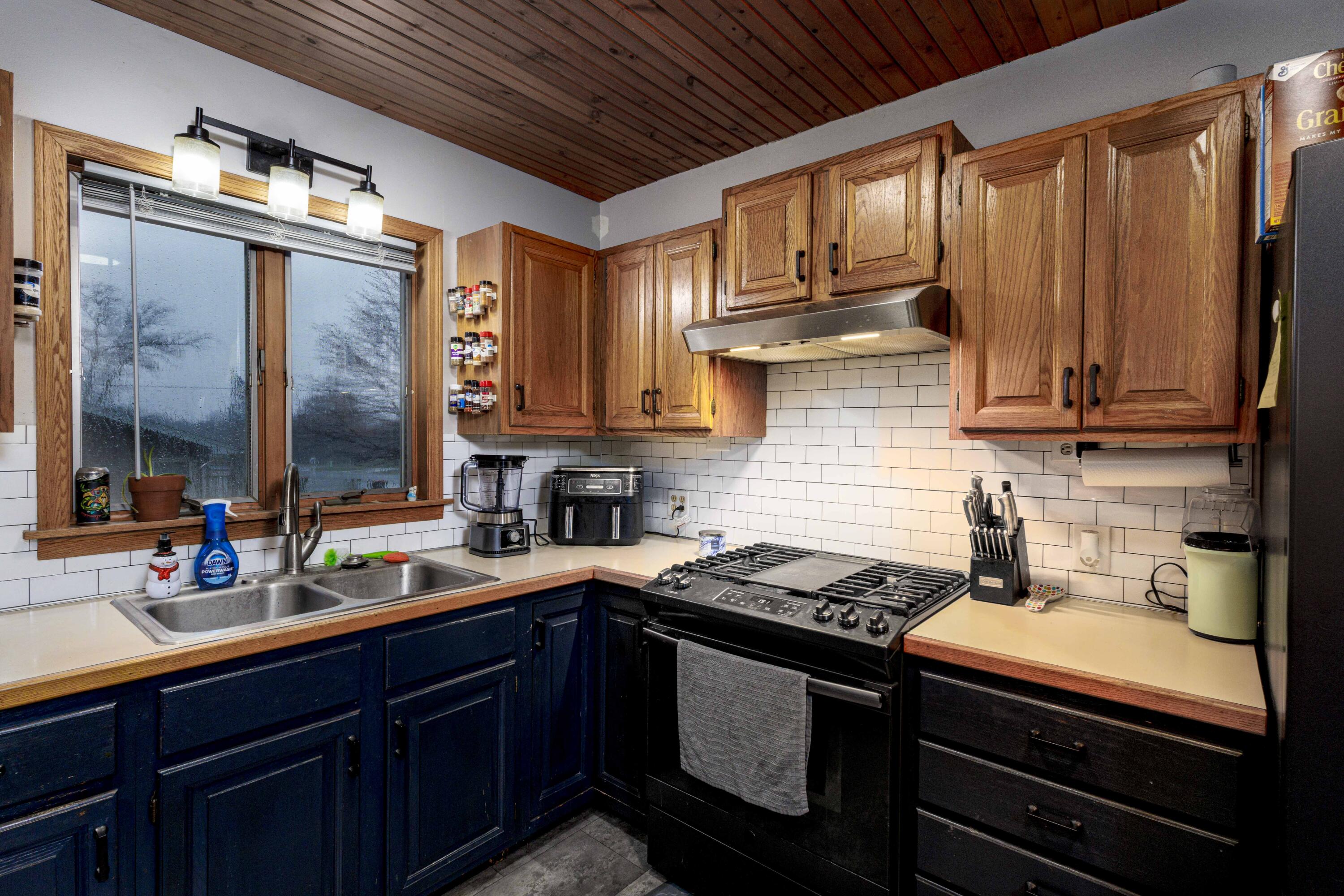 904 60th Street SE Grand Rapids MI 49508