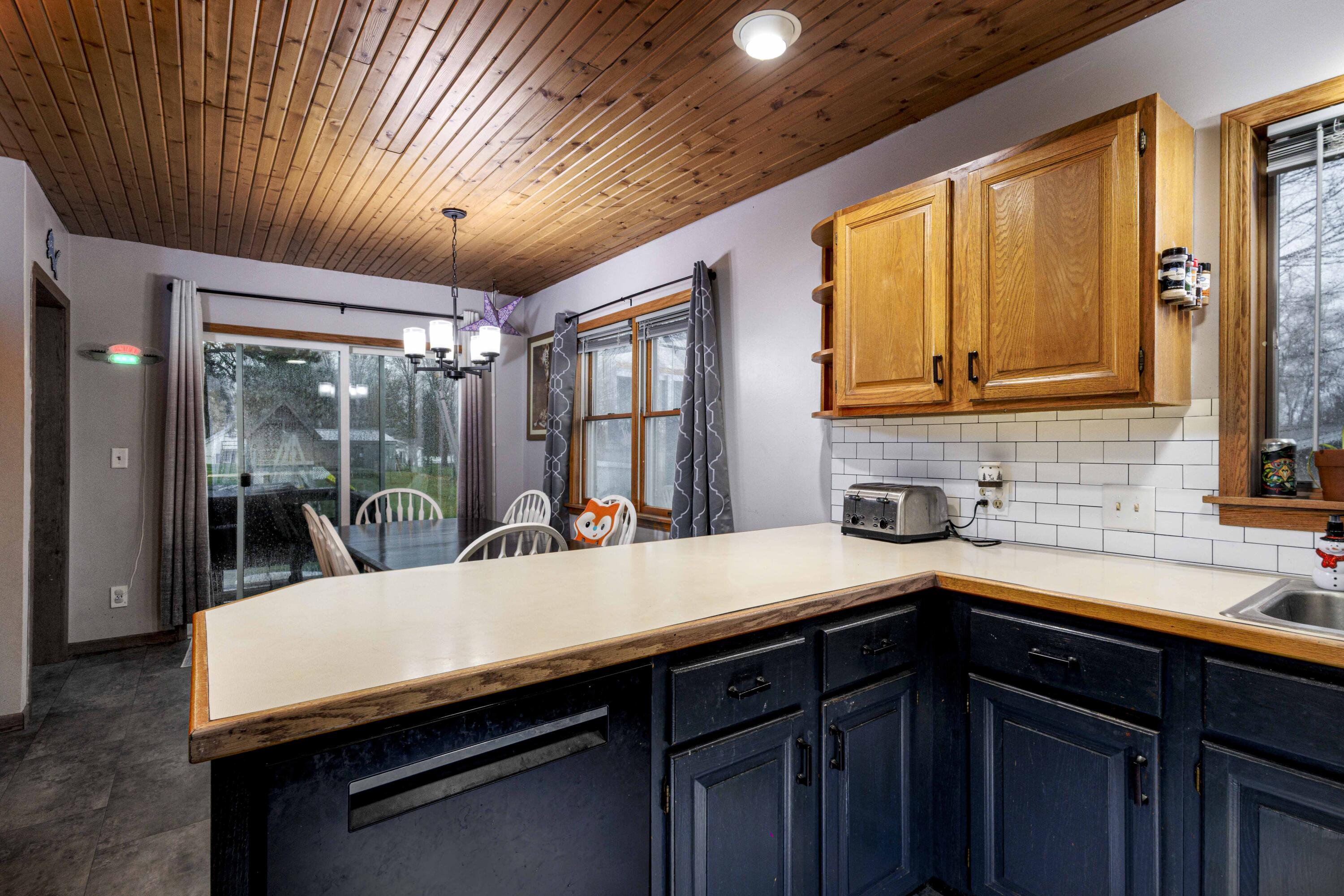 904 60th Street SE Grand Rapids MI 49508