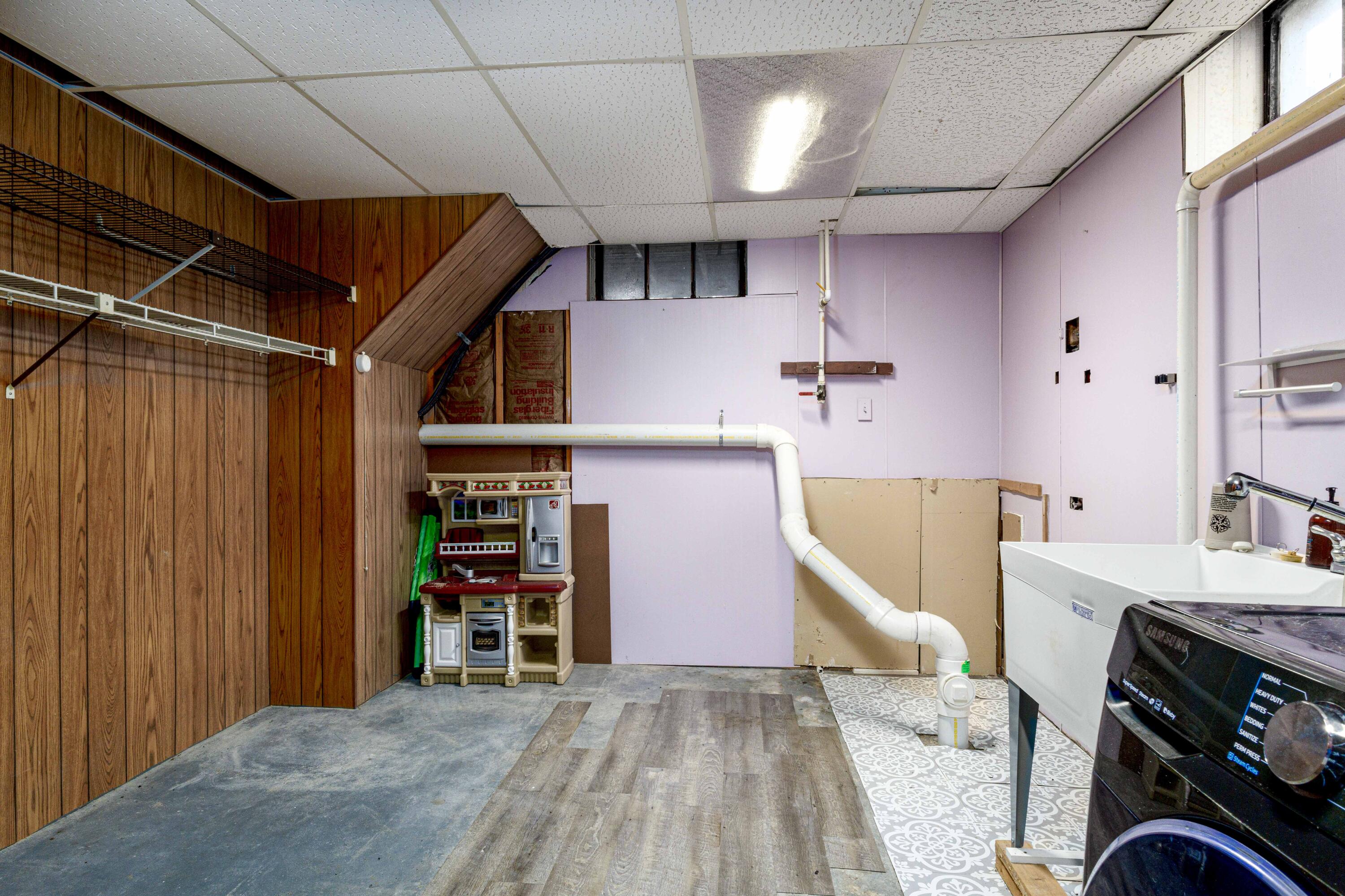 904 60th Street SE Grand Rapids MI 49508