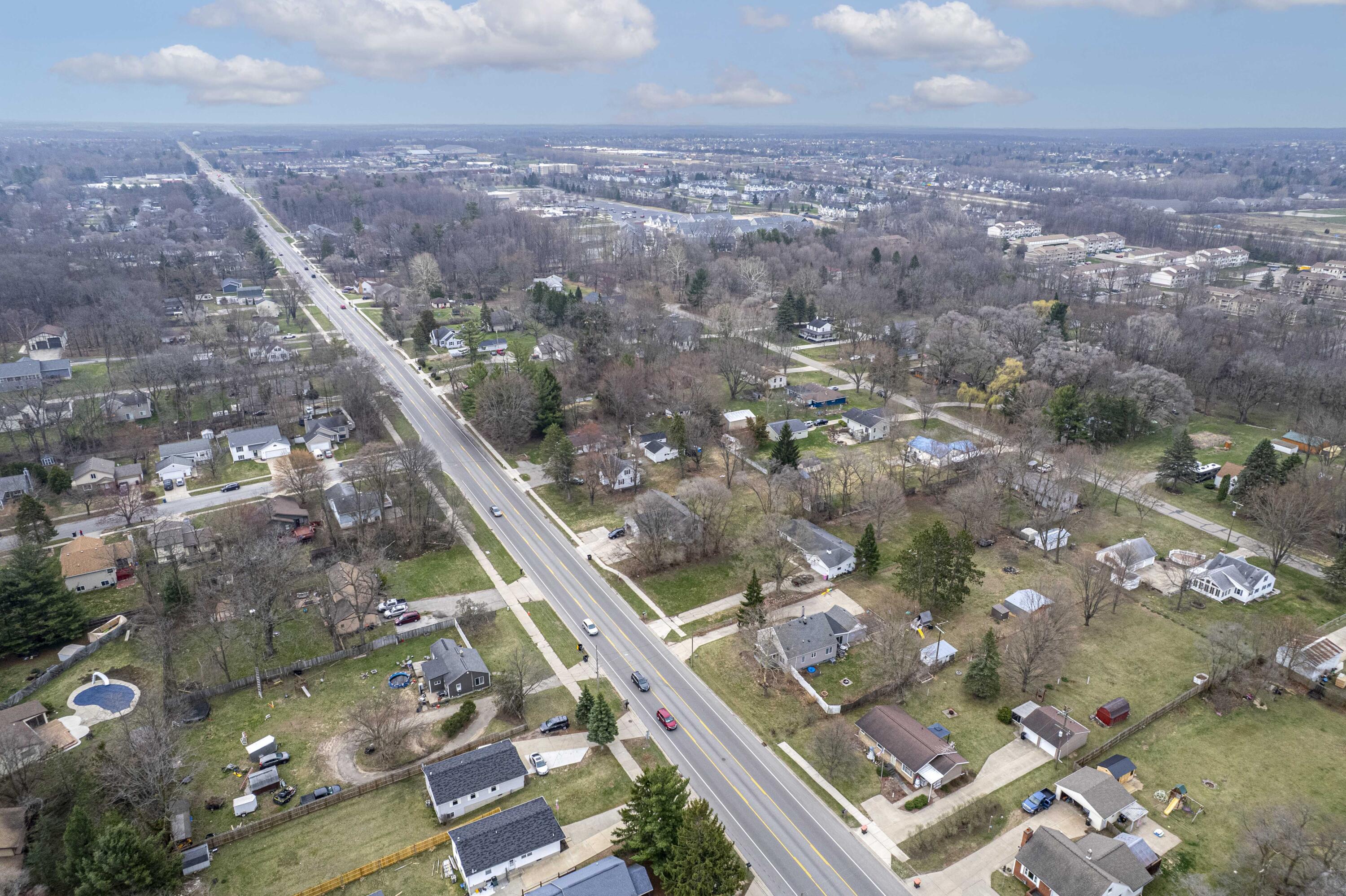 904 60th Street SE Grand Rapids MI 49508