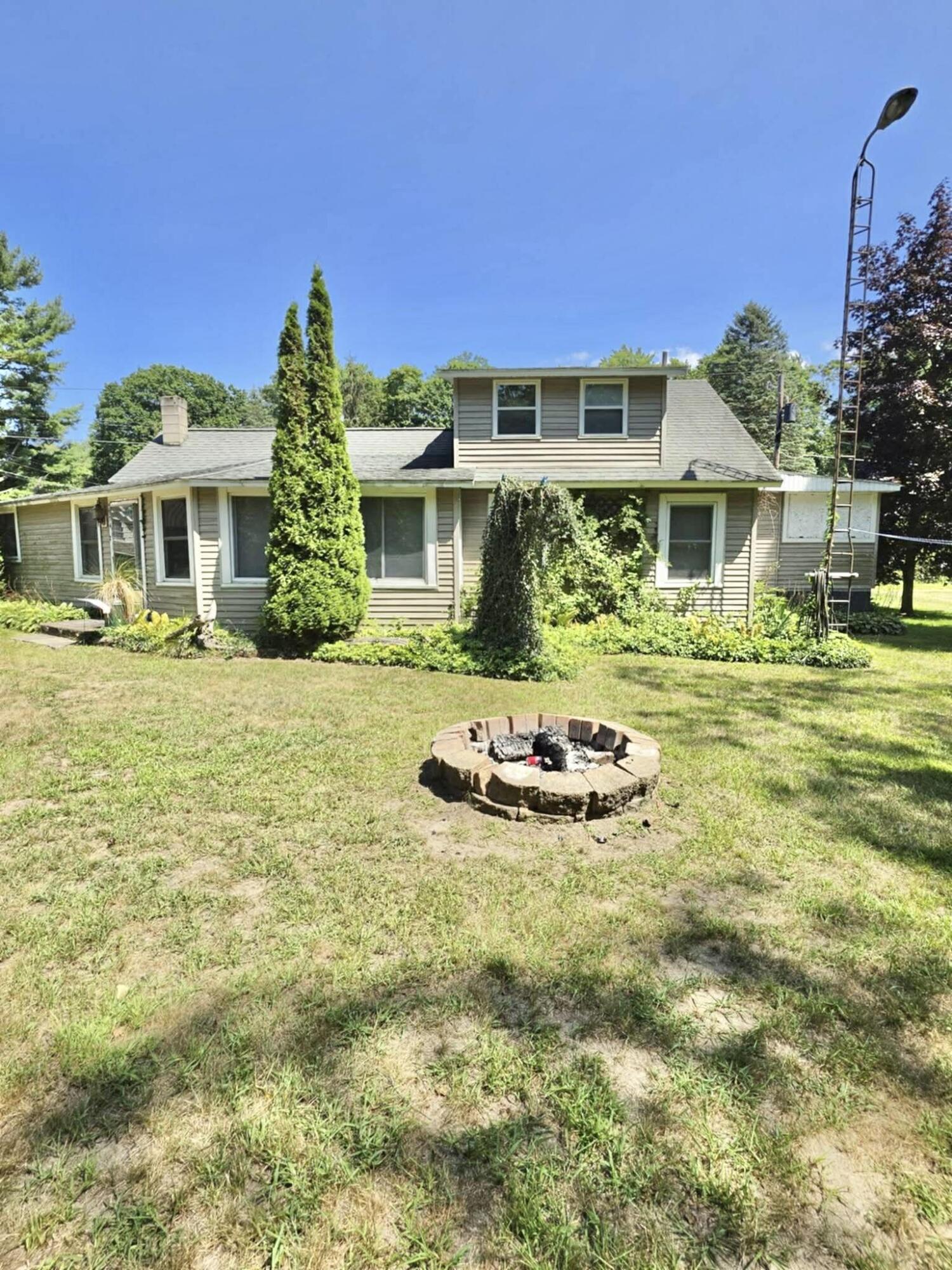 5974 Superior Street Coloma MI 49038