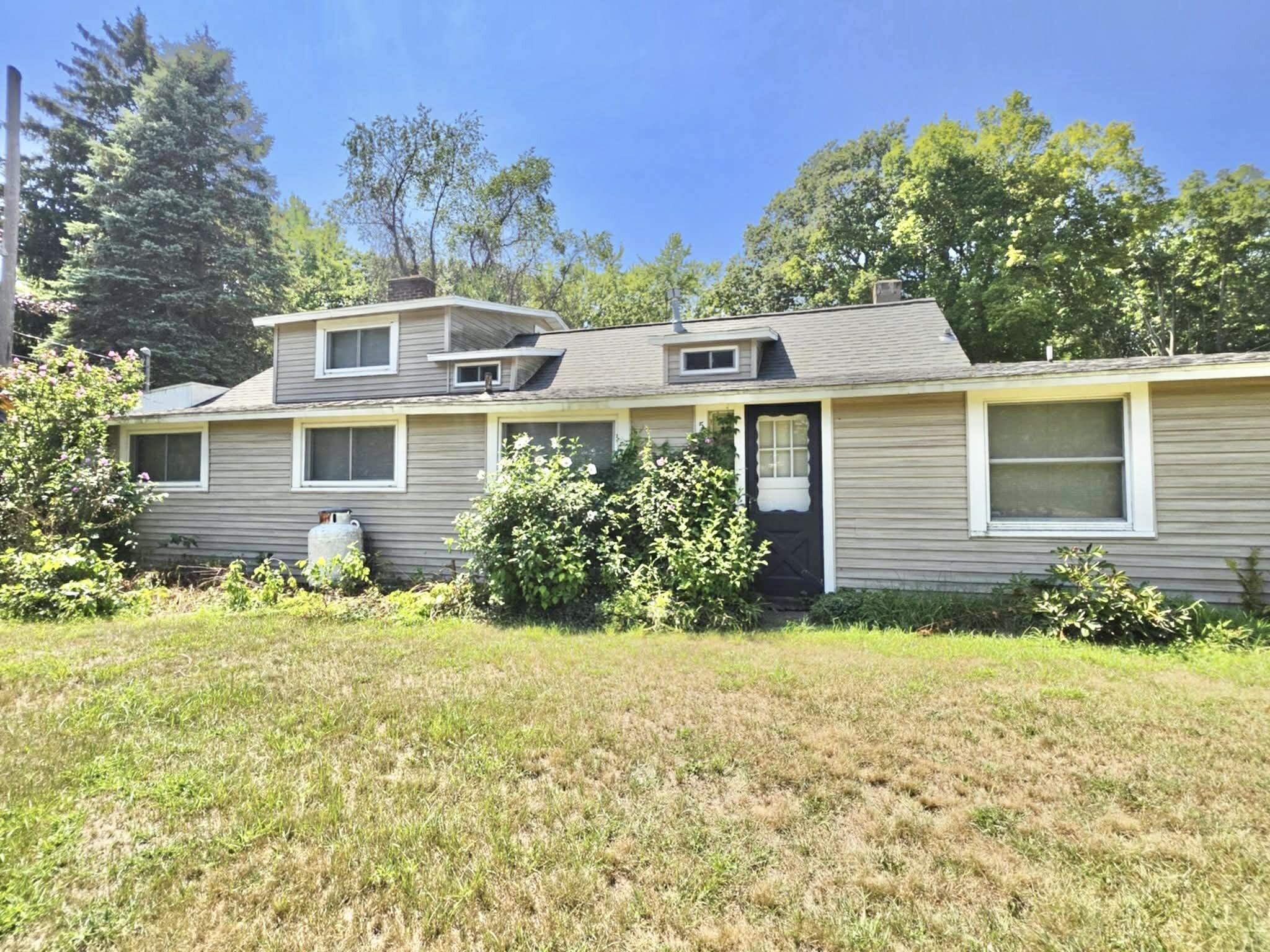 5974 Superior Street Coloma MI 49038