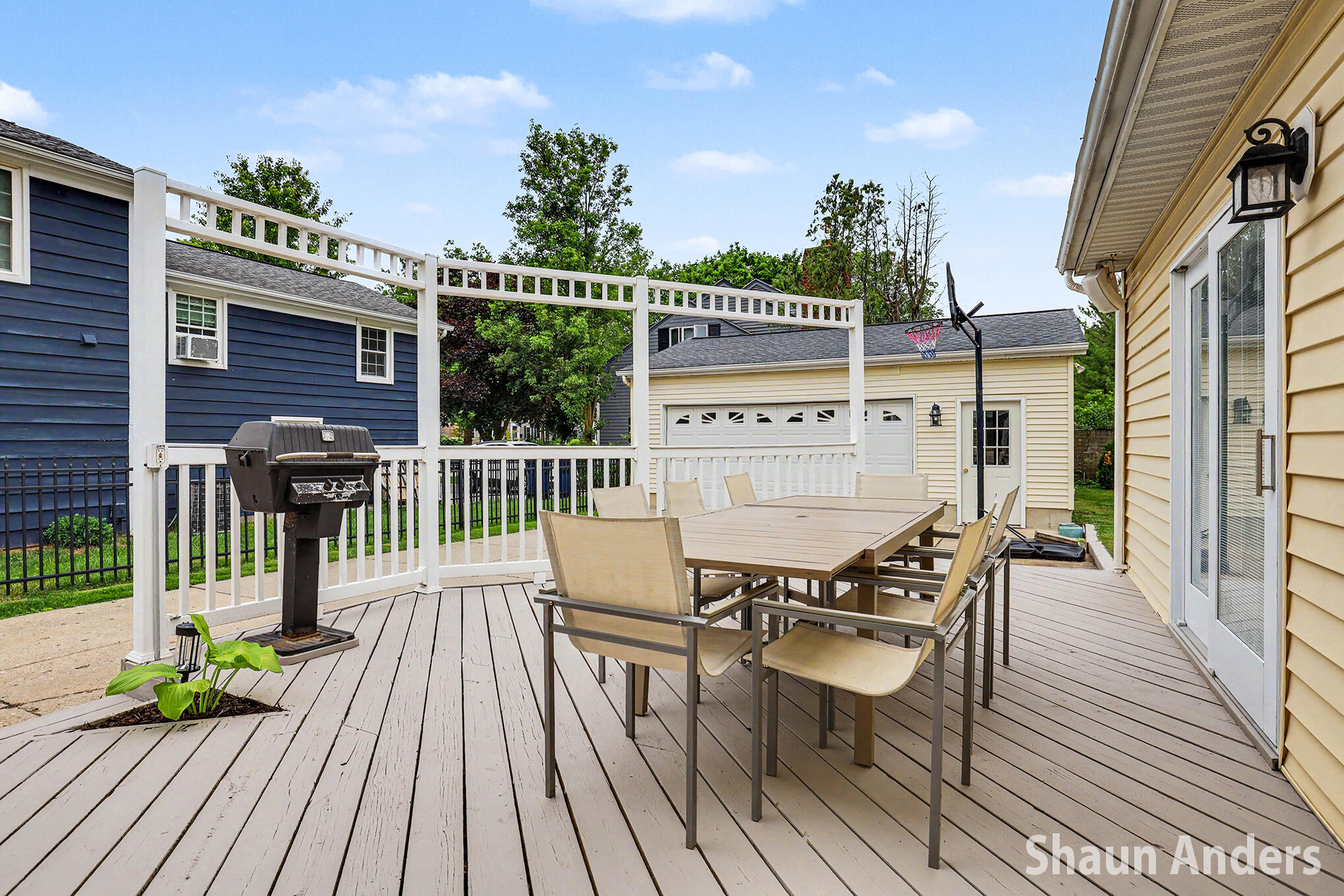 2627 Hall Street SE Grand Rapids MI 49506