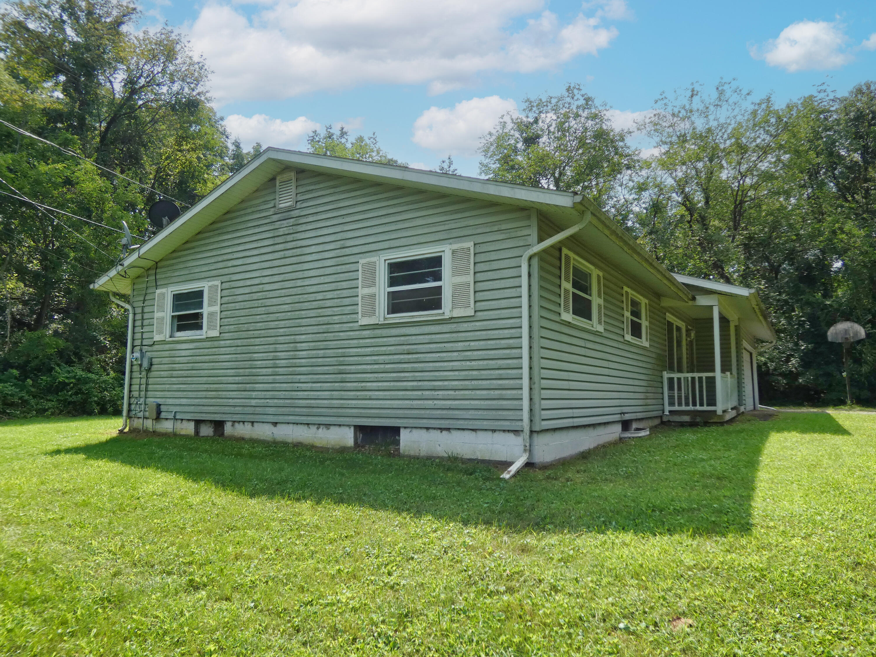69669 Gumwood Road Niles MI 49120