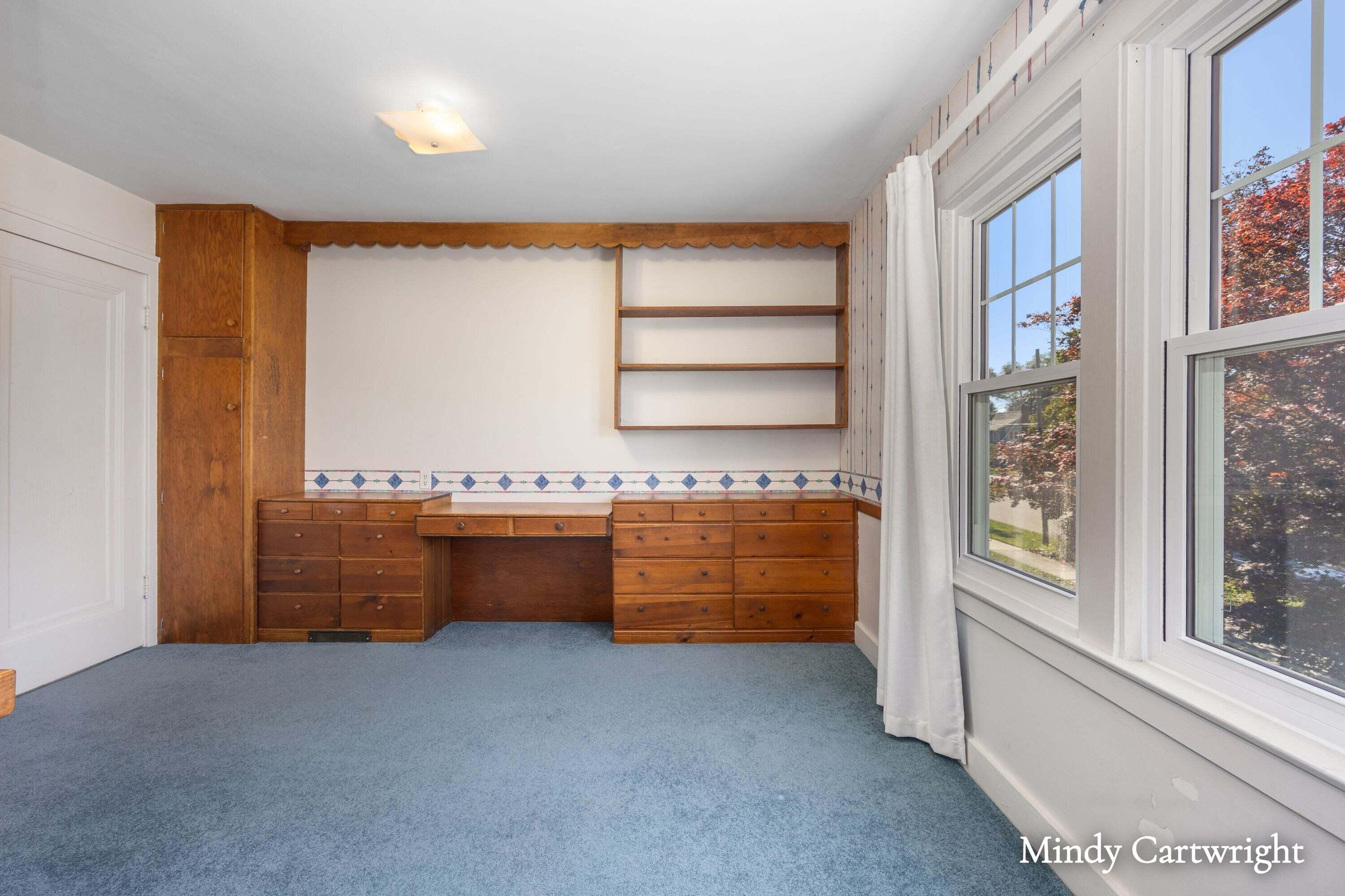 2342 Paris Avenue SE Grand Rapids MI 49507